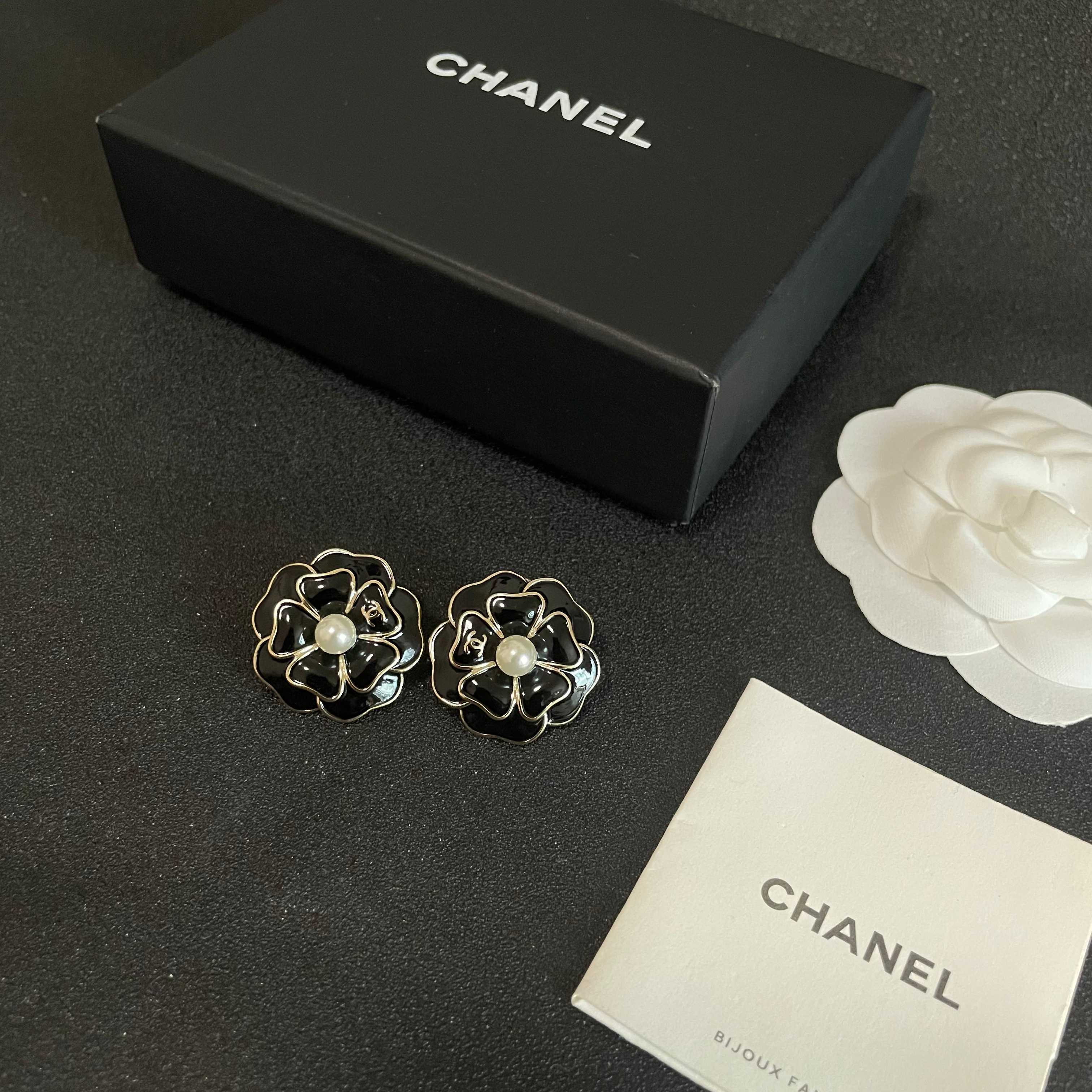 Chanel 香奈儿 山茶花