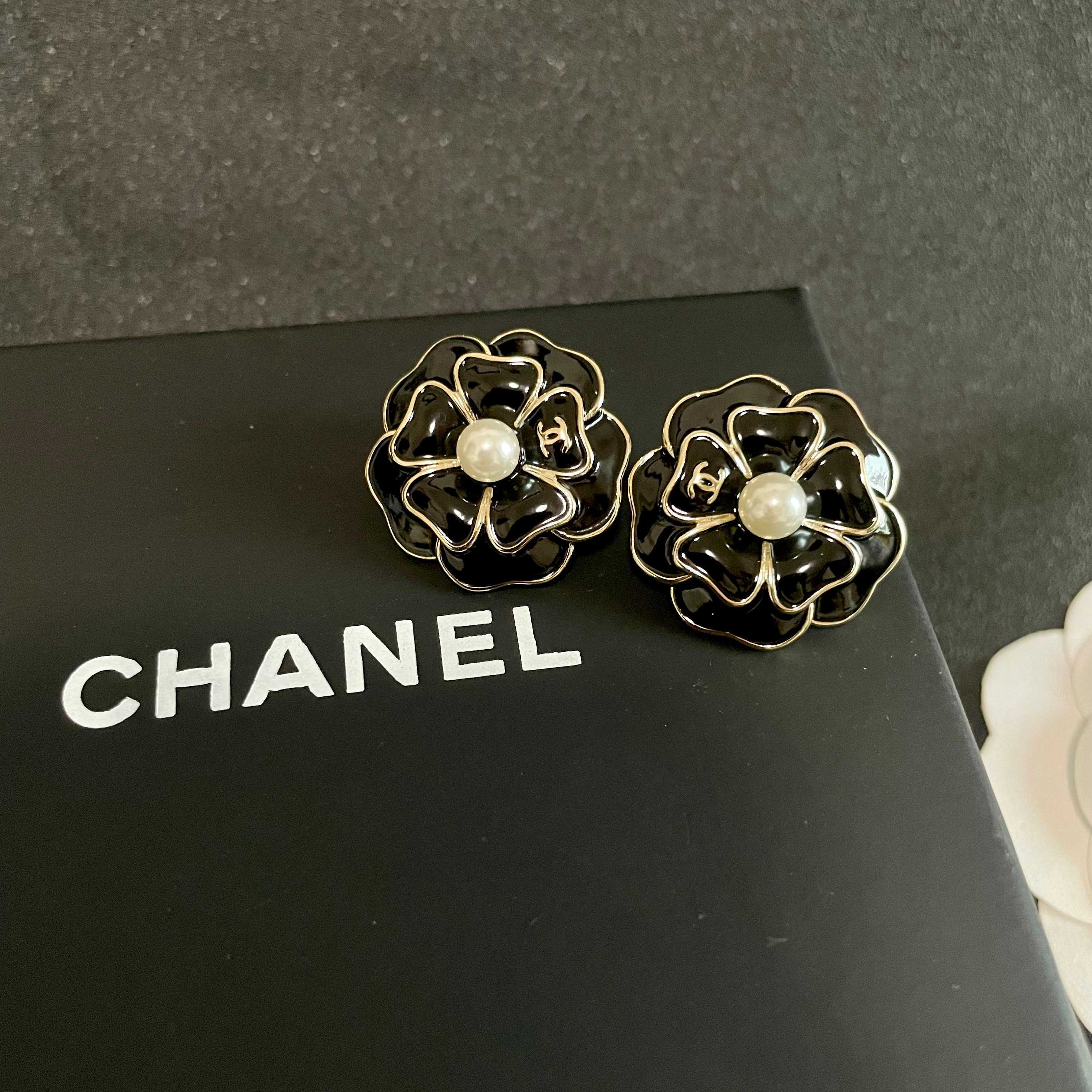 Chanel 香奈儿 山茶花