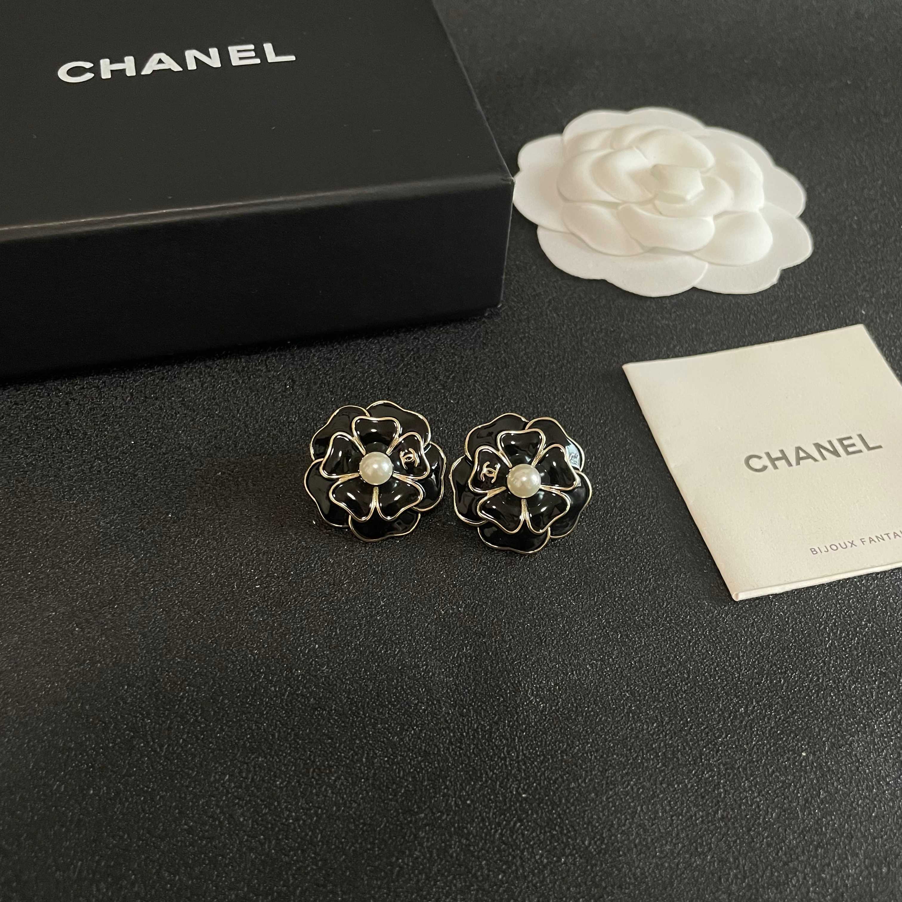 Chanel 香奈儿 山茶花