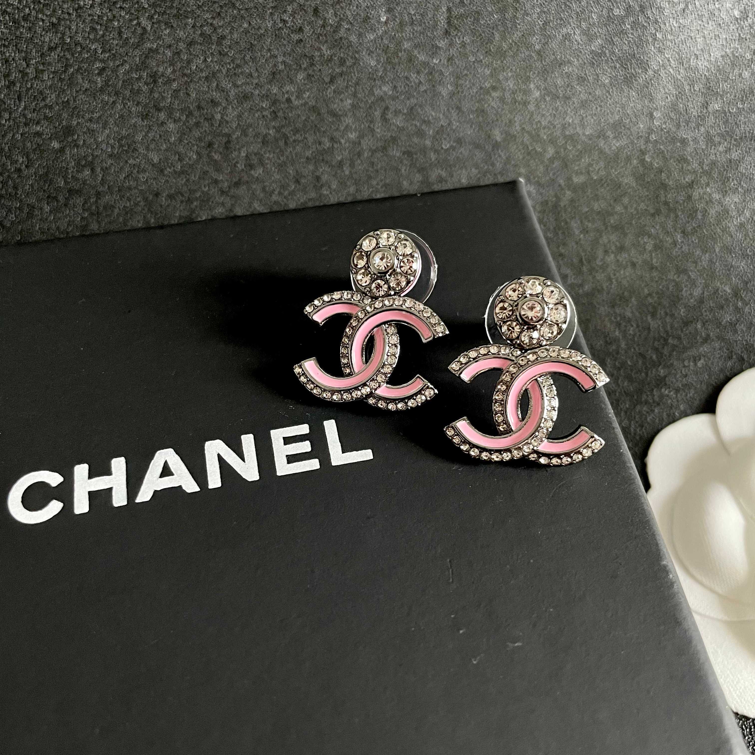 Chanel 香奈儿 双C镶钻耳环