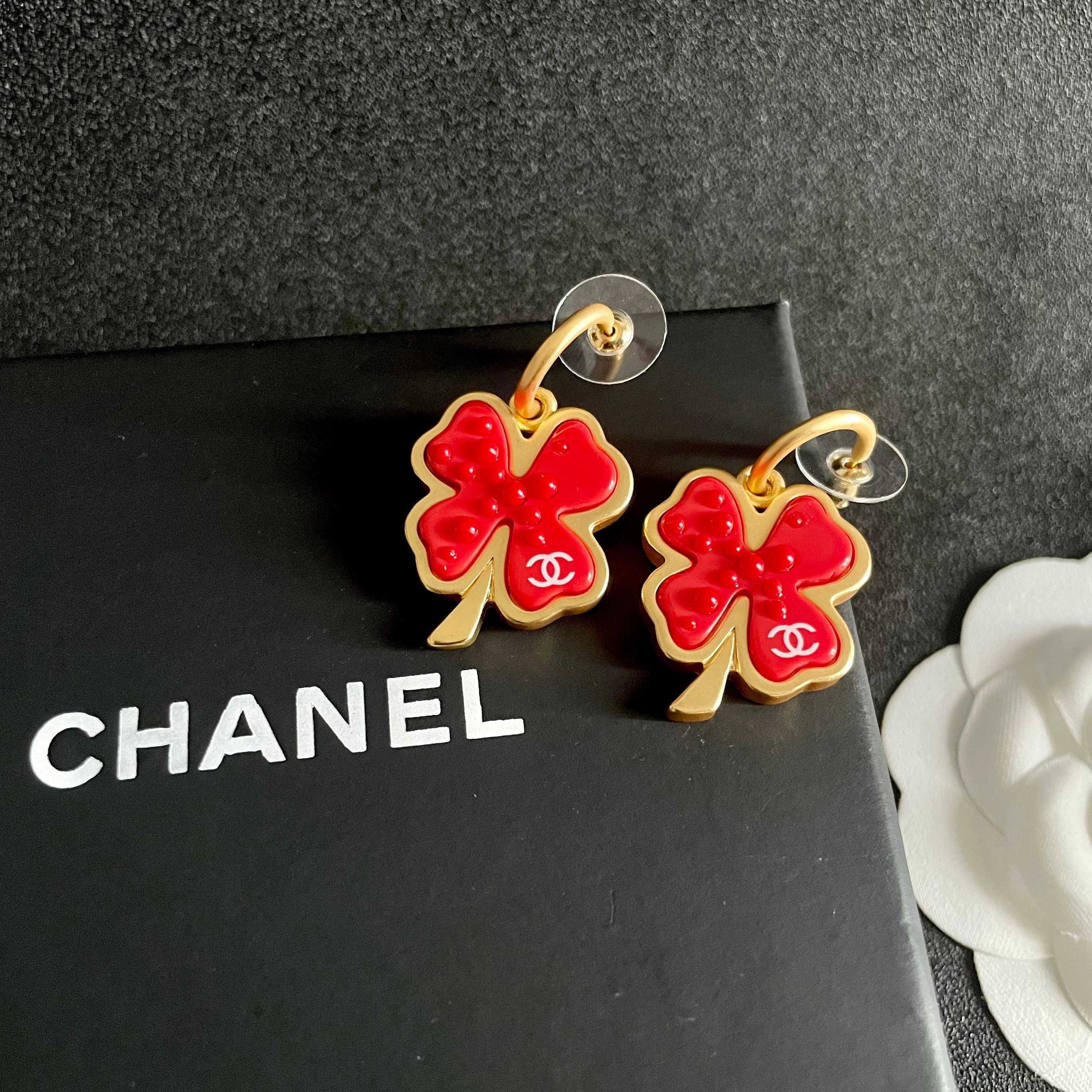 Chanel 香奈儿 山茶花