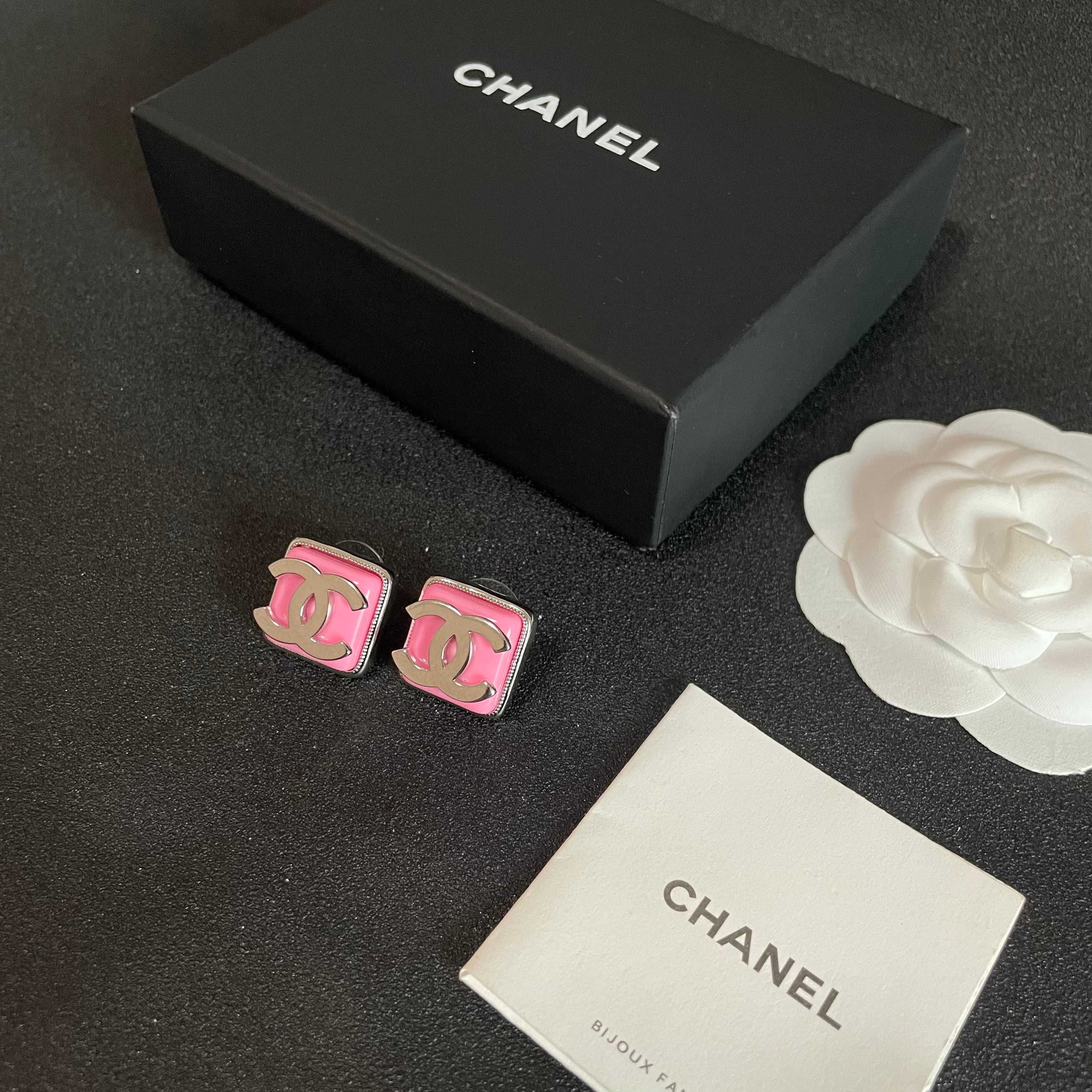 Chanel 香奈儿 双C耳钉