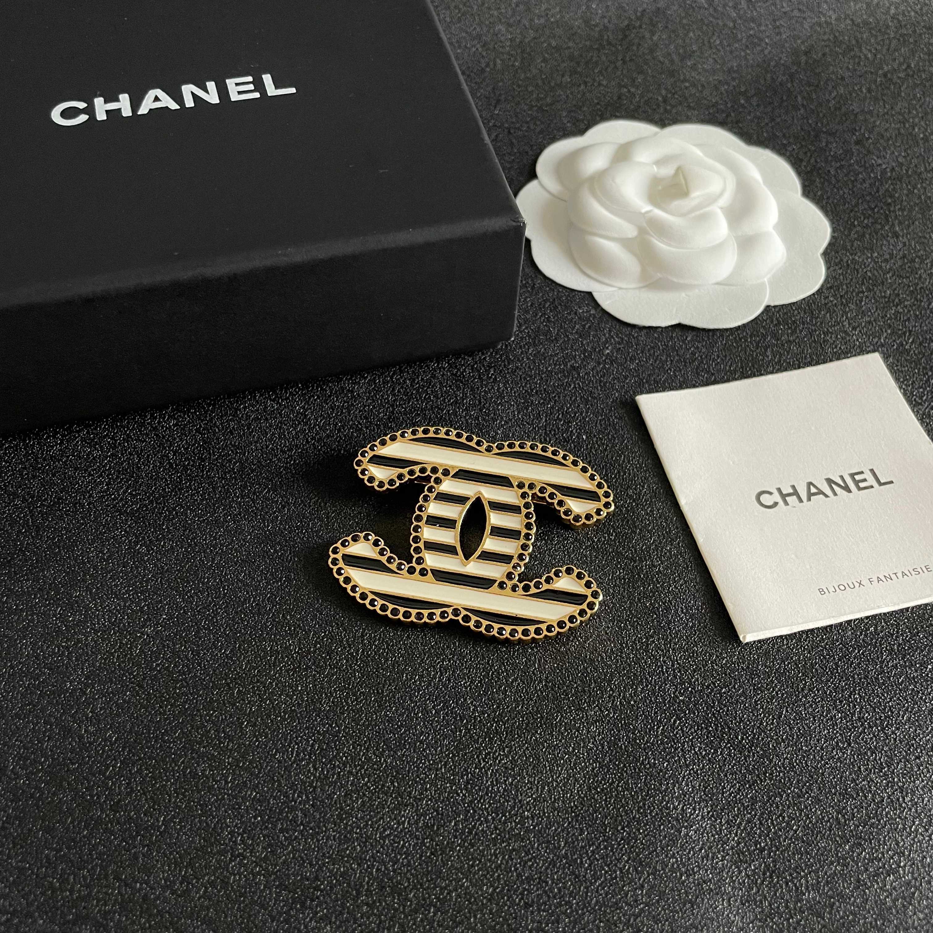 Accessories Style Accessories Accessories Accessories detail image 6 from source 780498