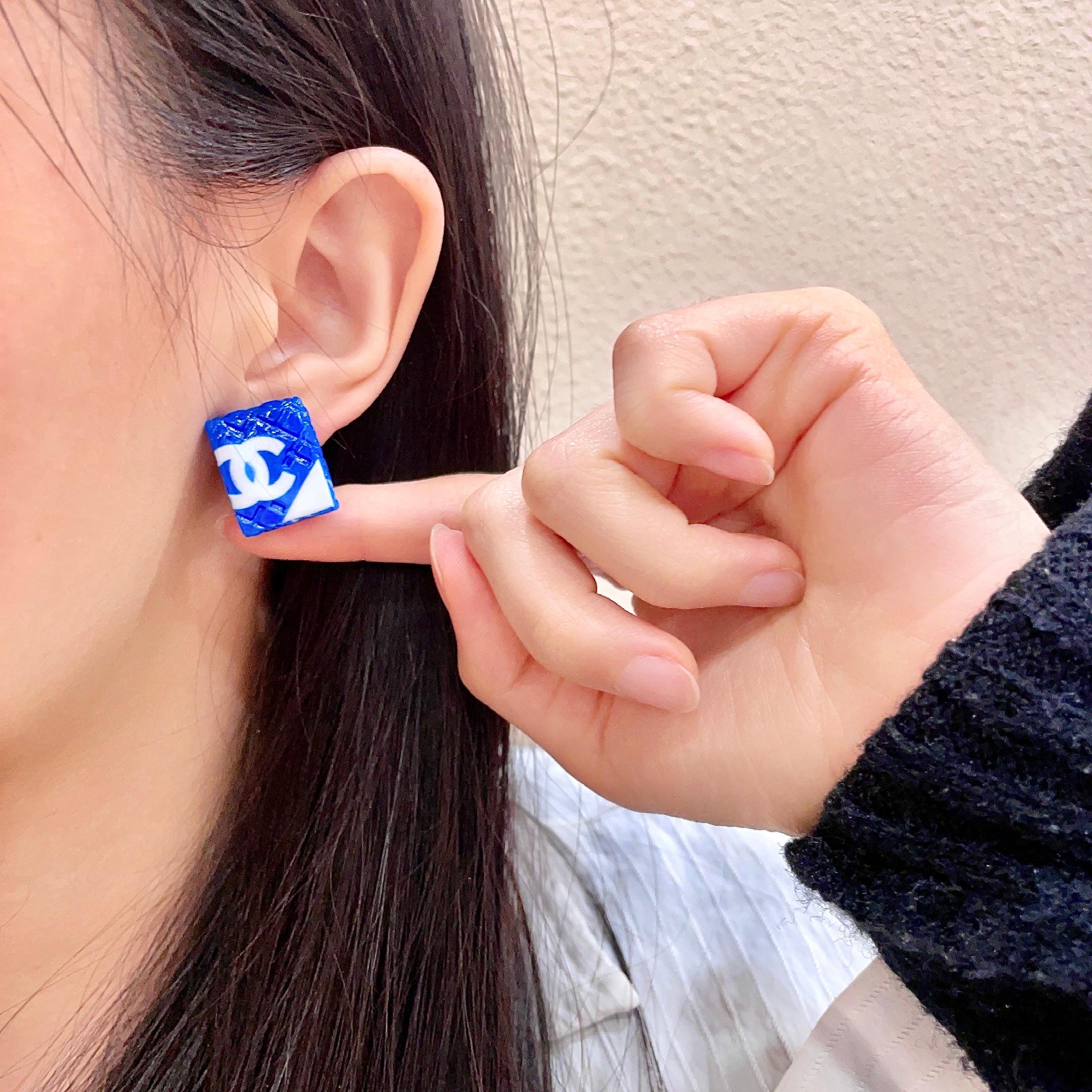 香奈儿✨棱形格双C耳钉