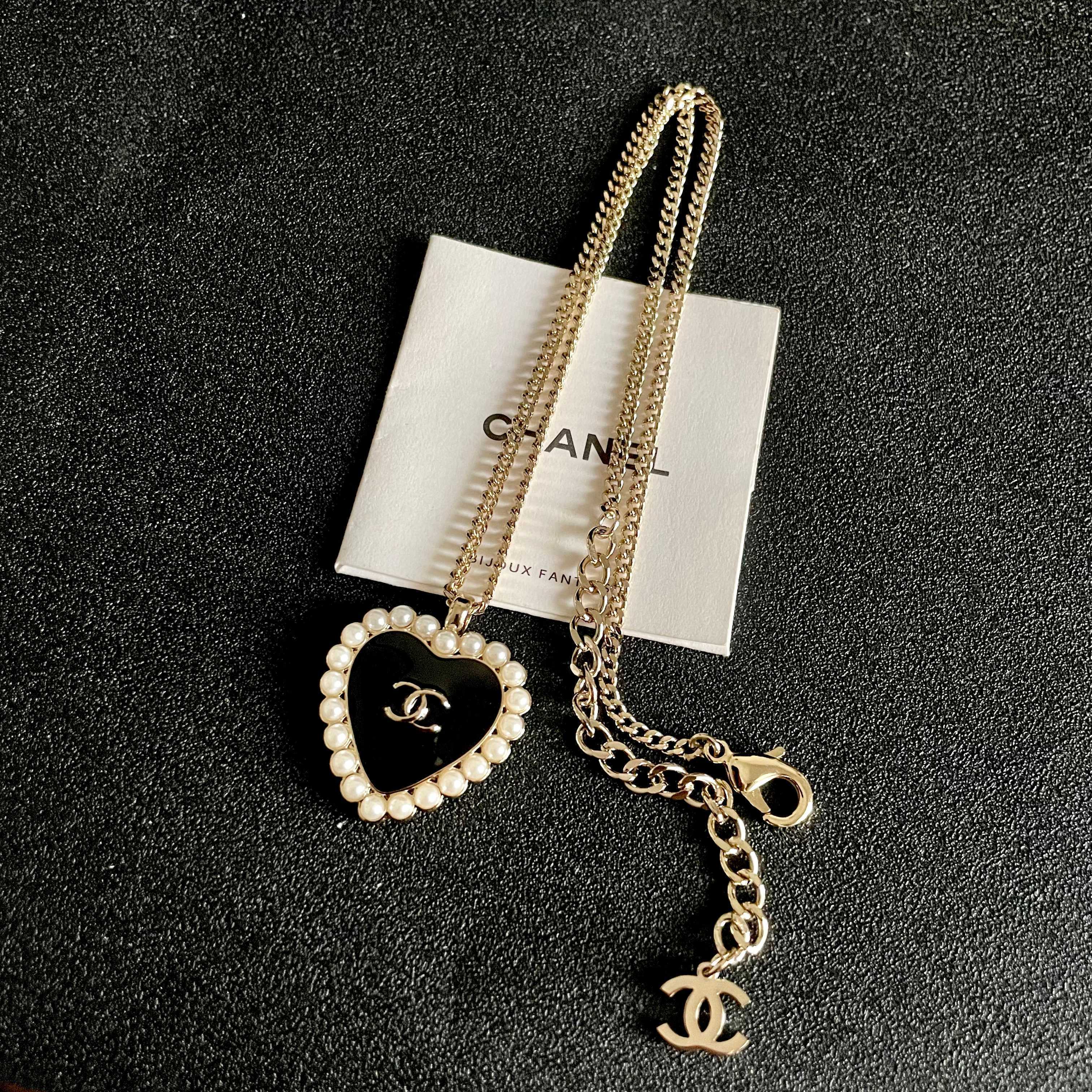 香奈儿✨珍珠爱心❤️双C项链