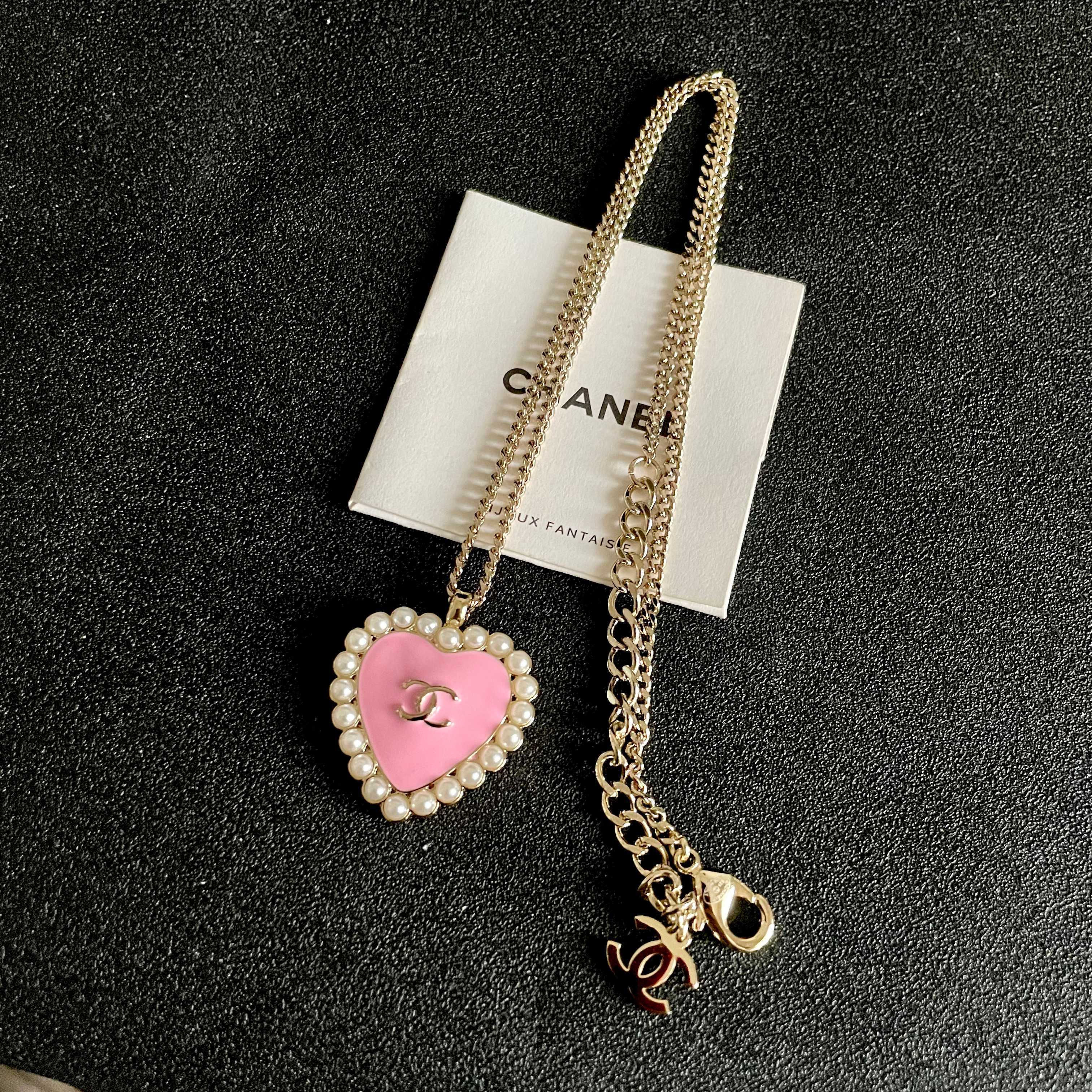 香奈儿✨珍珠爱心❤️双C项链