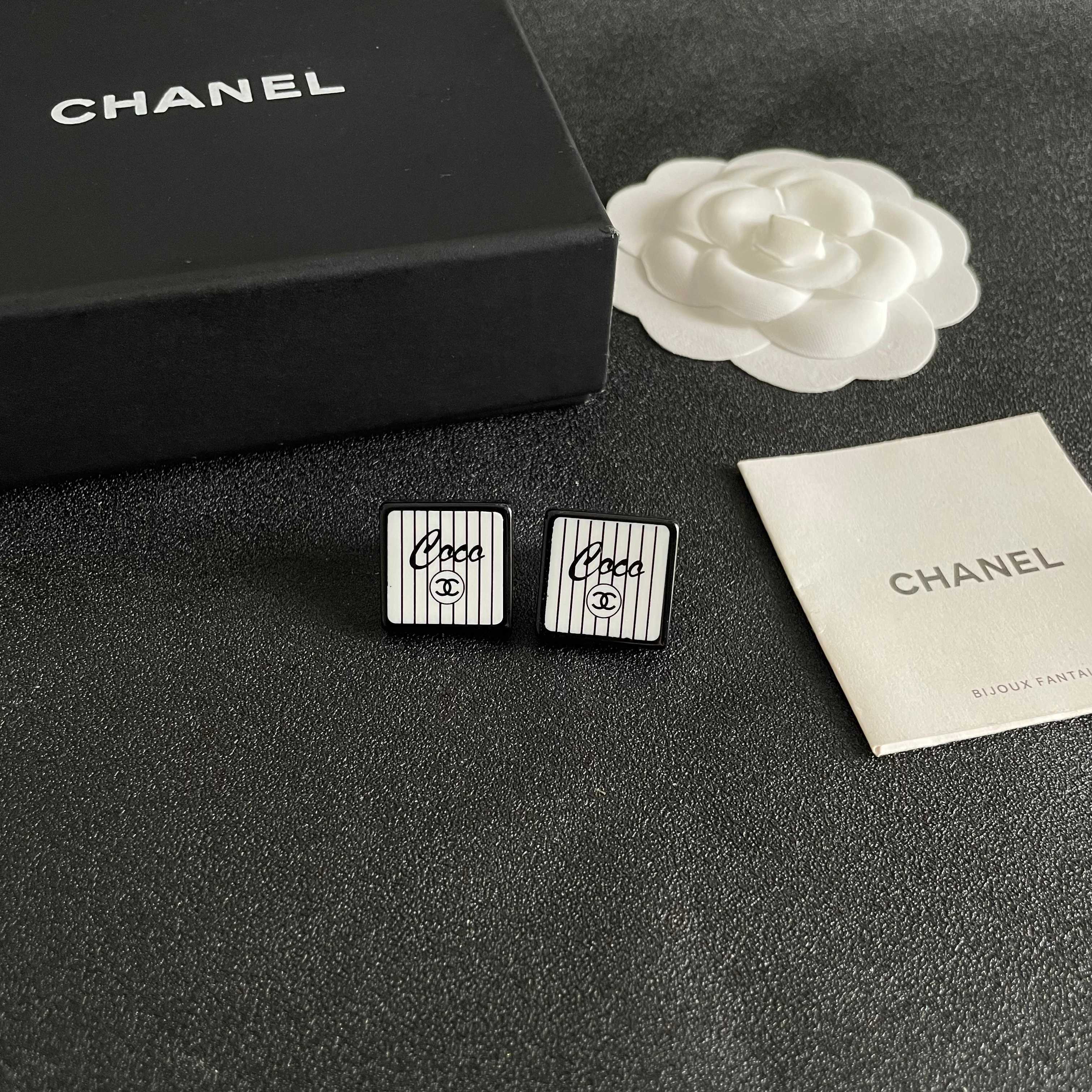 Chanel Haute Joaillerie Fine Jewelry Earrings Necklace Ring Ref.40111069 6