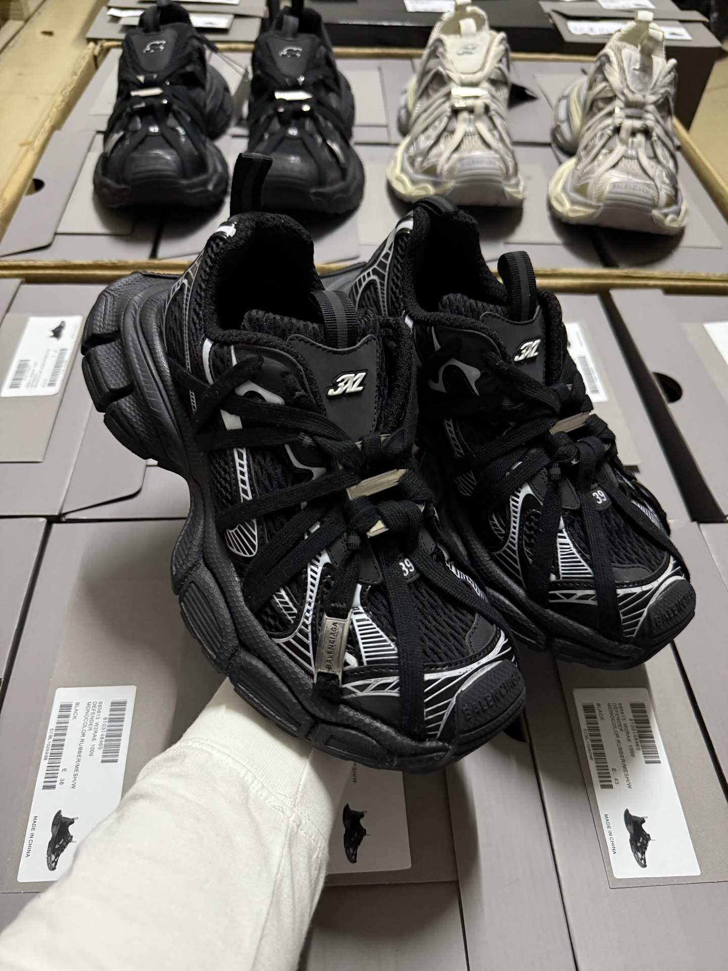 NO:236973,Spider-Man Iron Buckle Black and White 35-45, Daddy Shoes19860909蜘蛛侠铁扣黑白色 35-45,老爹鞋,Women's Shoes