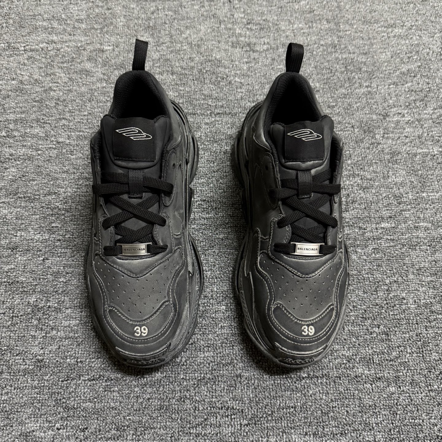 NO:228657,The new generation of models has been launched. Size 35-45, casual shoes/sports shoes, sneakers19860909一代新款已上架 码数 35-45,休闲鞋/运动鞋,sneakers,Women's Shoes