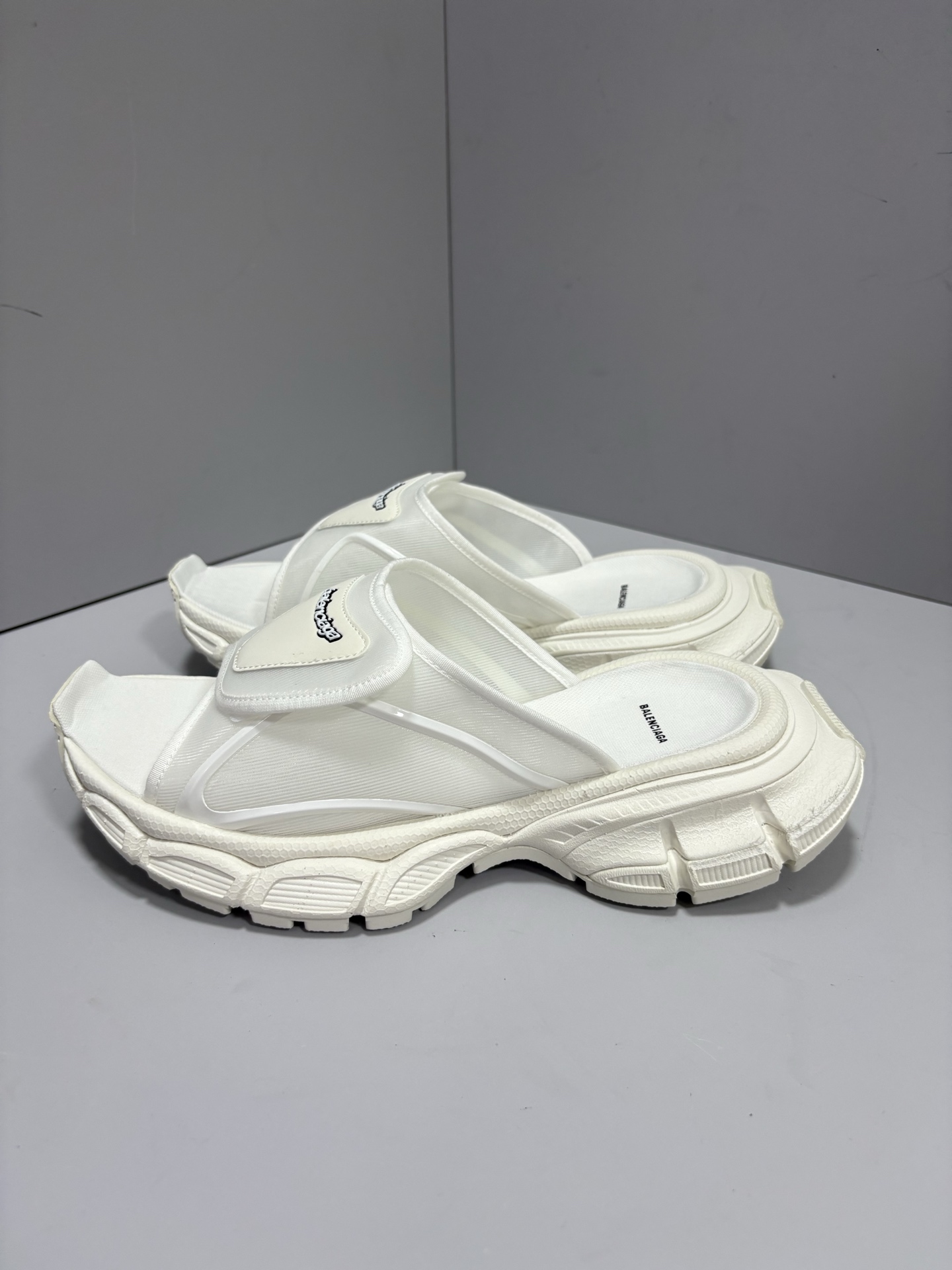 NO:351221,New Velcro slippers 35-44, two sizes larger, slippers19860909新款魔术贴拖鞋 35-44 偏大两码,,slippers,Men's shoes