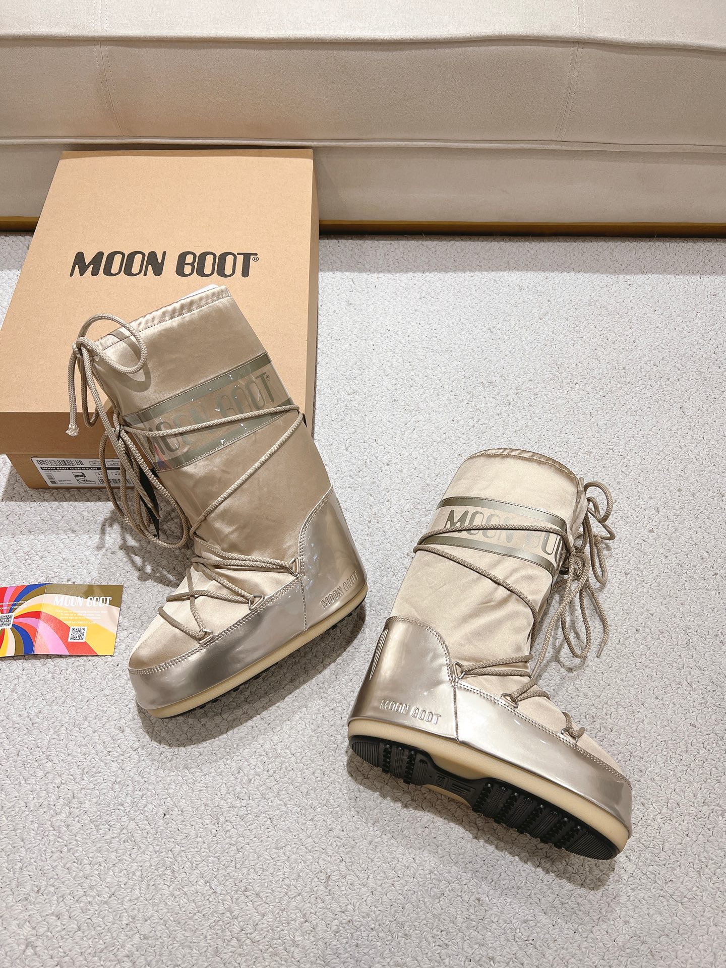 G178Moon Boot/ 最新vs秋冬最新款雪地靴系丑萌毛毛雪地靴 忘了UGG吧,时髦人都在穿Moon Boot雪 G178Moon Boot/ 最新vs秋冬最新款雪地靴系丑萌毛毛雪地靴 忘了UGG吧,时髦人都在穿Moon Boot雪