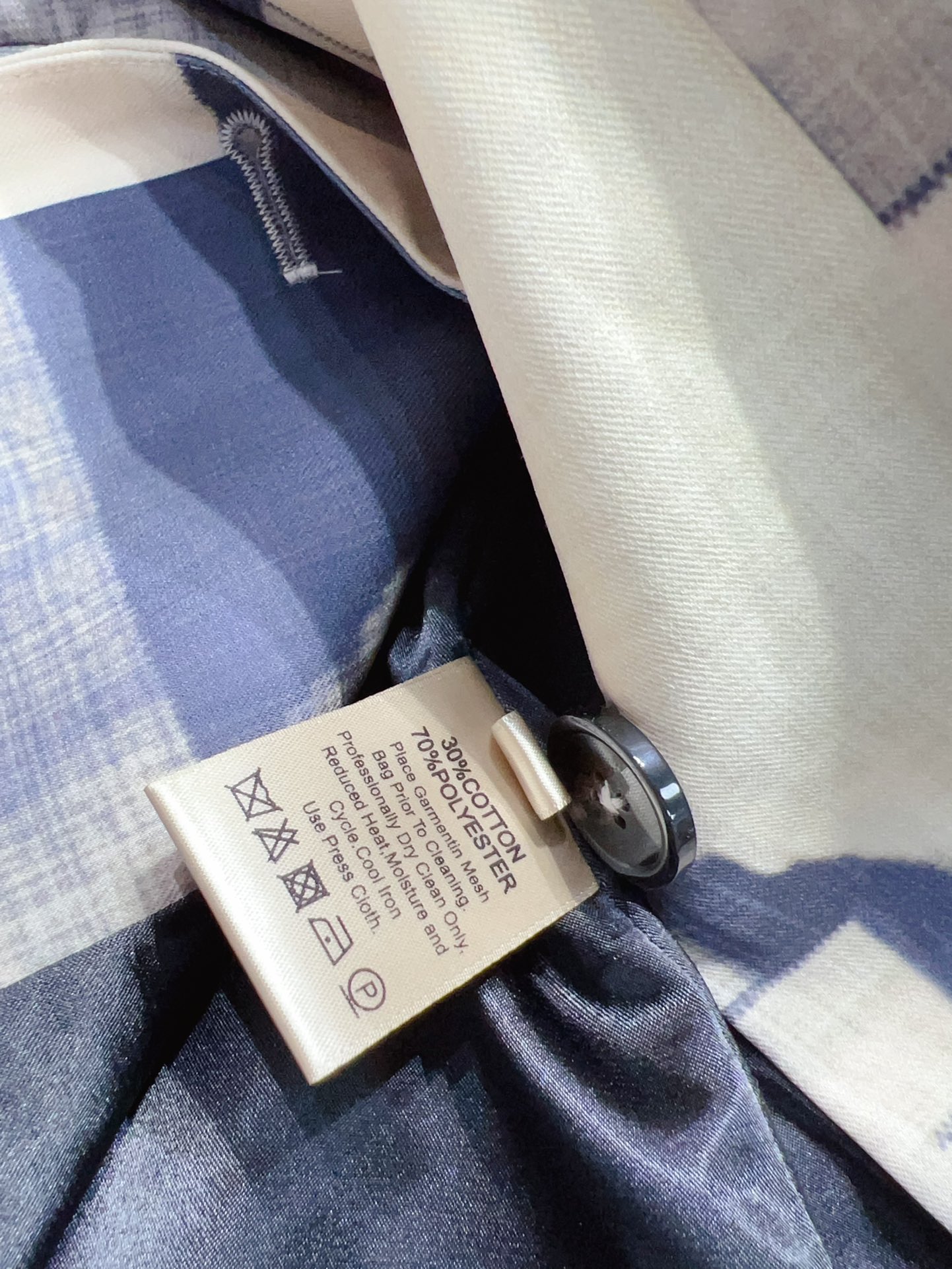 High-Quality Female Suit with Exchange Support and Big Money Potential - 图片 7