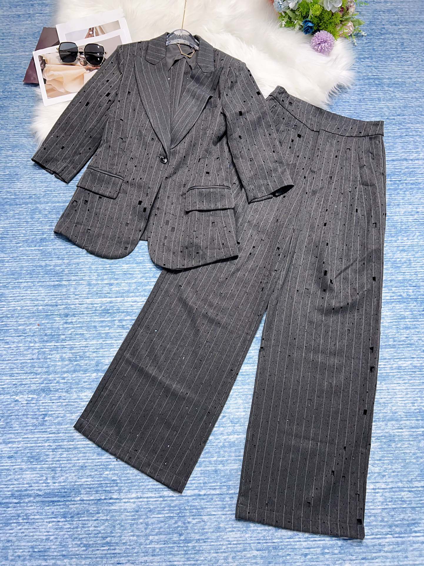 High-Quality Female Suit: P782 Support for Exchange, Packaged MM6 Zenium - 图片 4