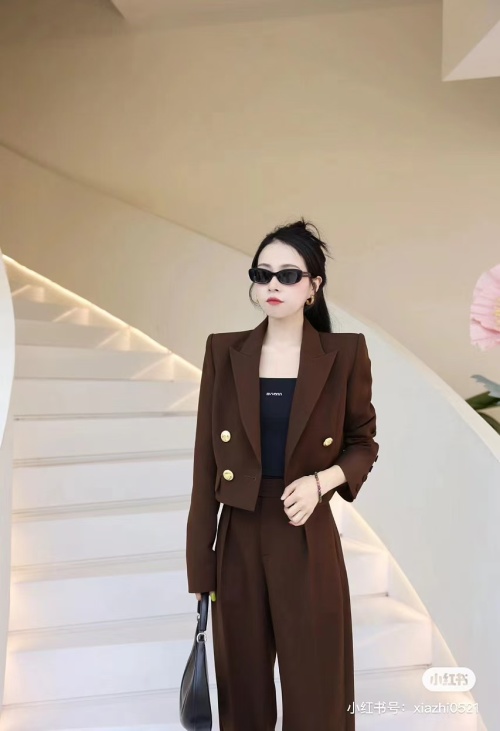 Elegant Women's Brown Suit Set - Blazer and Wide Leg Pants - Chic & Modern 1 Elegant Women's Brown Suit Set - Blazer and Wide Leg Pants - Chic & Modern