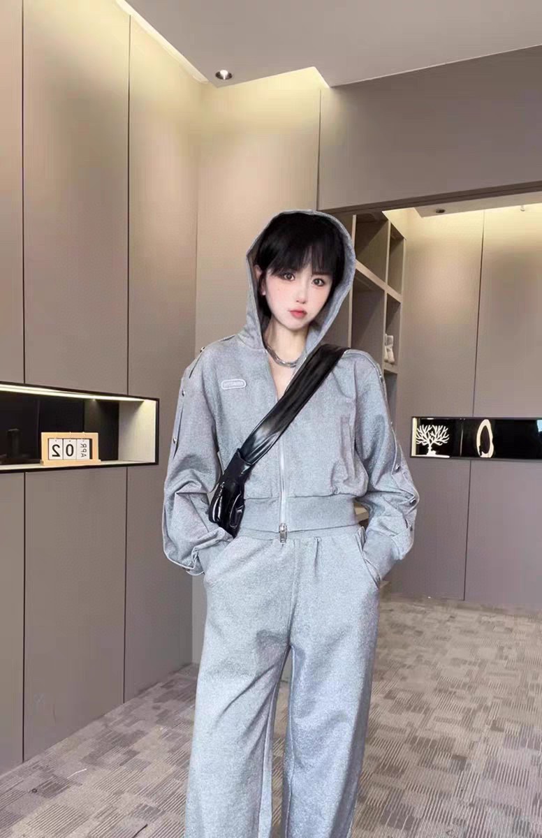 2024 New High-Quality Female Suit with Swaps and Packaged Acne Solution - 图片 3