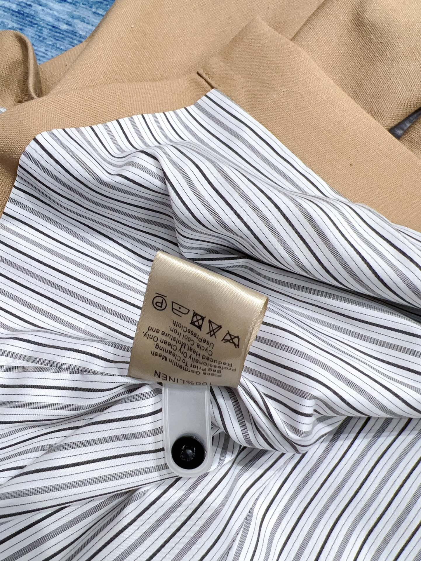 High-Quality Female Suit Sets with Support for Exchange and Packaged BV - 图片 9