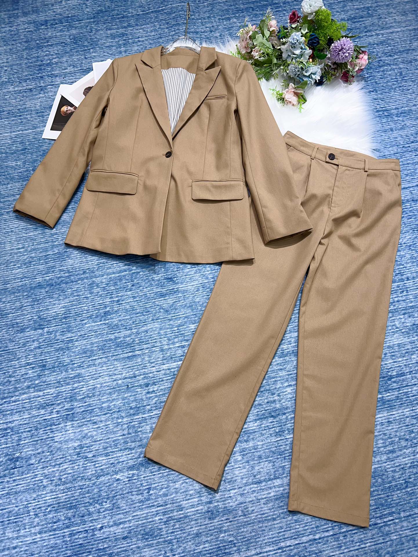 High-Quality Female Suit Sets with Support for Exchange and Packaged BV - 图片 4