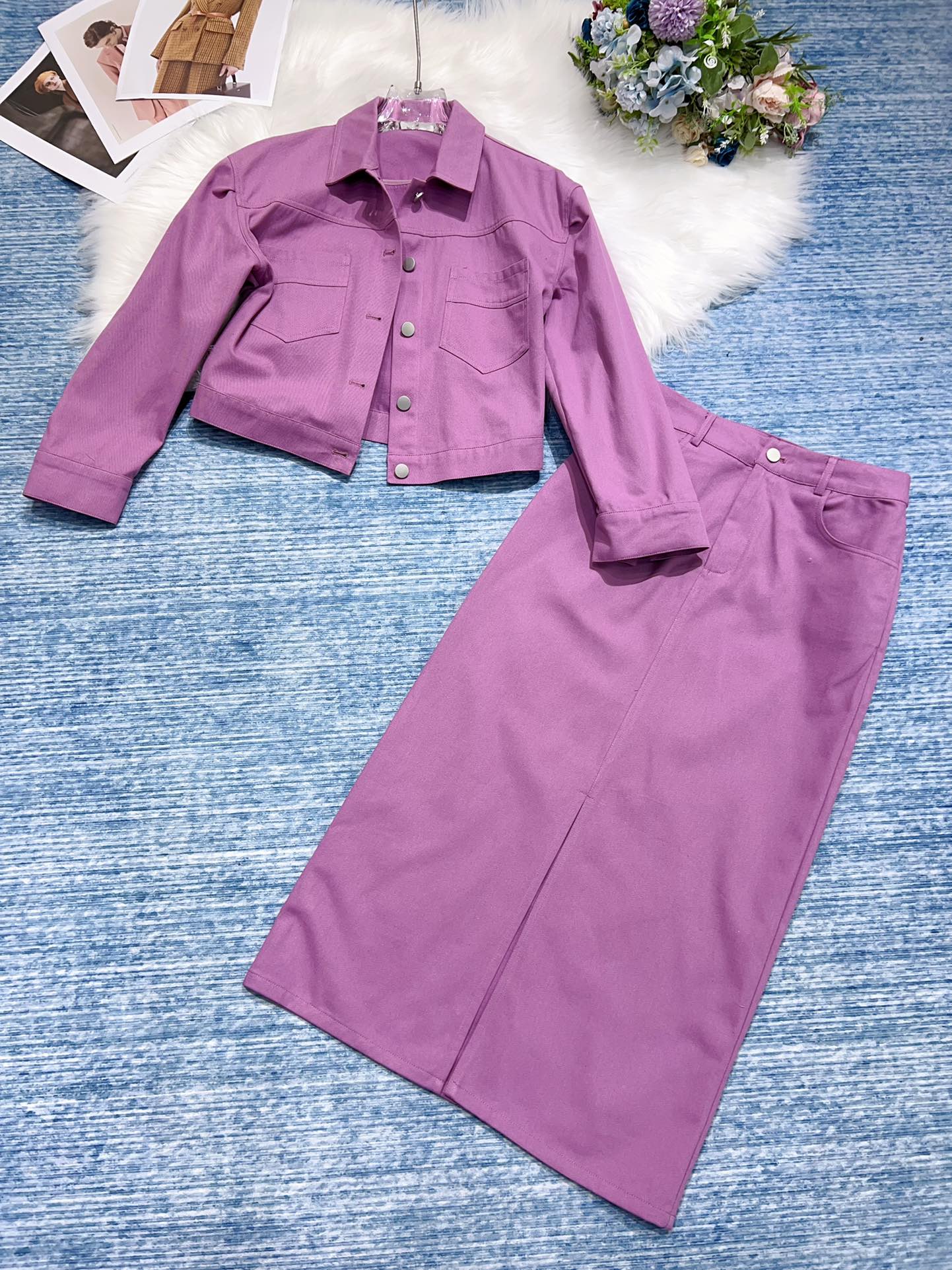 High-Quality Women’s Suit with 2 Colors, Various Sizes, and Stylish Design - 图片 1