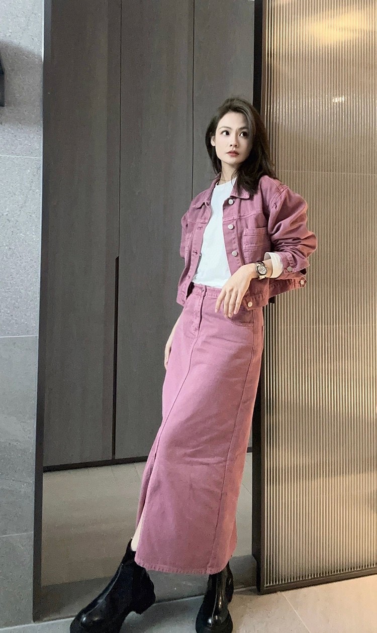 High-Quality Women’s Clothing: Stylish Two-Color Jacket and Skirt Set in Peach Pink and Clove Purple - 图片 2