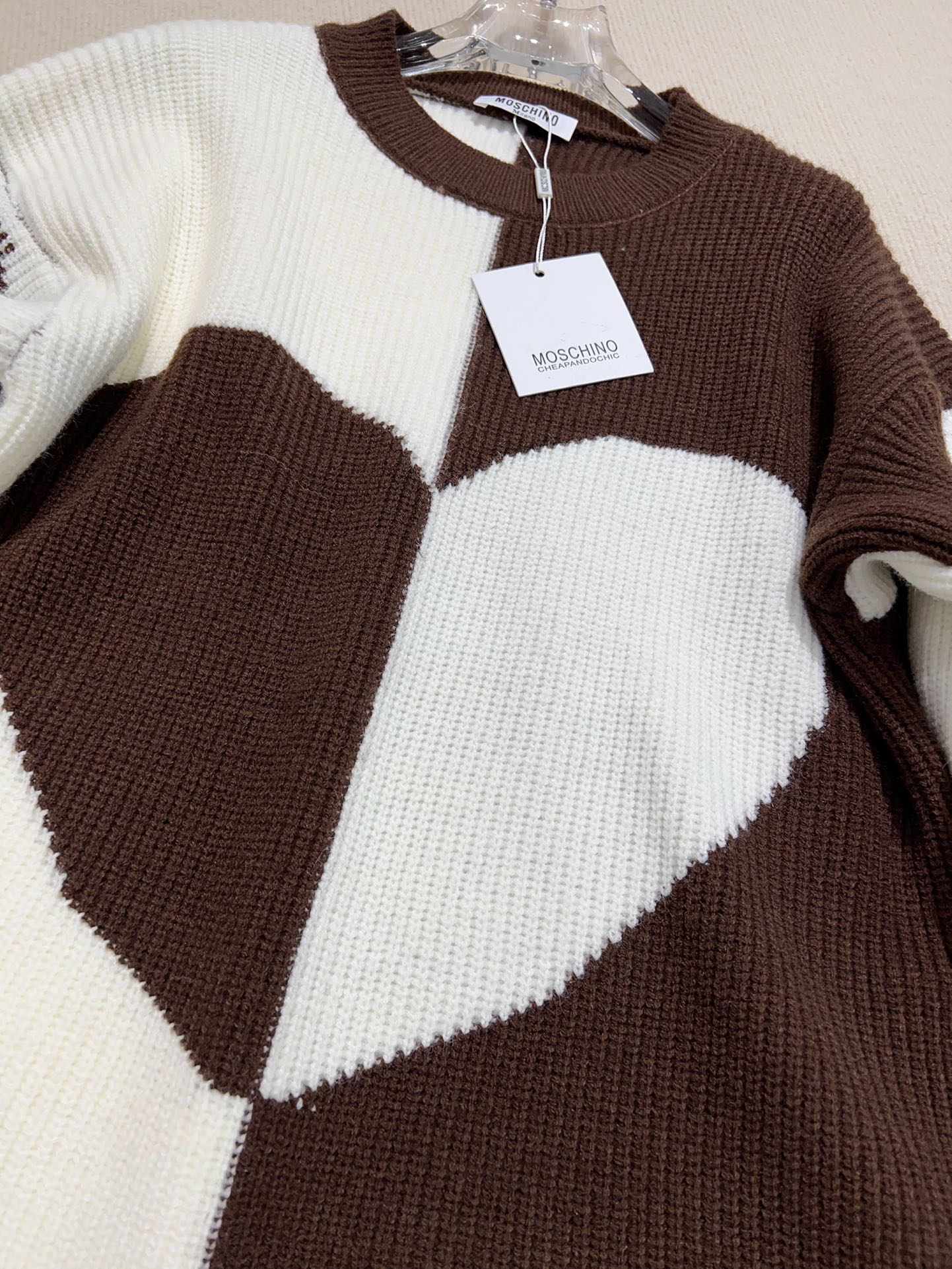 High-Quality Women’s Suit with Moscino: Support Exchange, Full-Colored Sweater, Wool Knit, SMLXL Sizes. - 图片 6