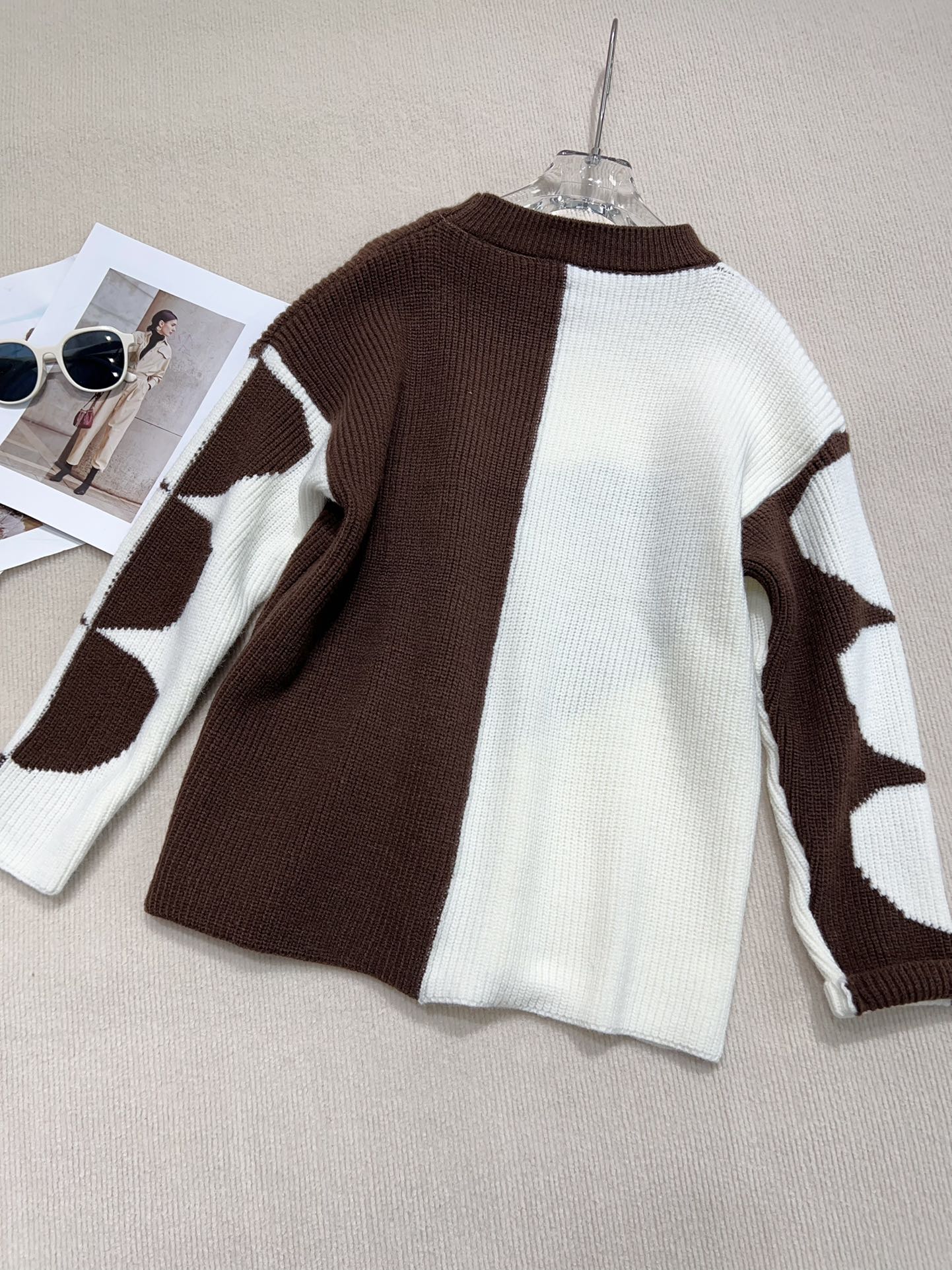 High-Quality Women’s Suit with Moscino: Support Exchange, Full-Colored Sweater, Wool Knit, SMLXL Sizes. - 图片 3
