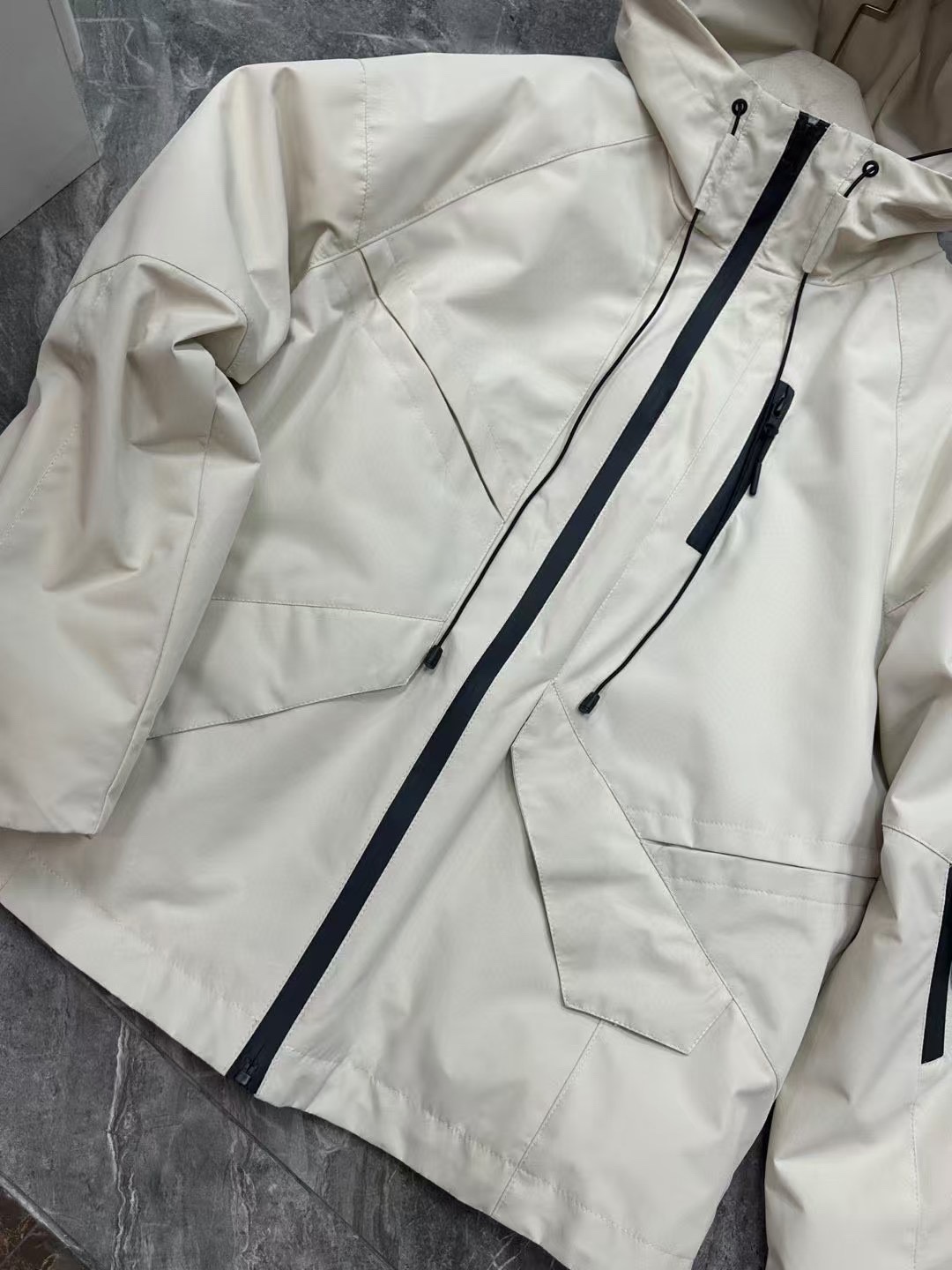 High-End Women’s Outfit with Dust-Proof Sacks: Korean Hat Rover Razor Coat Review - 图片 6