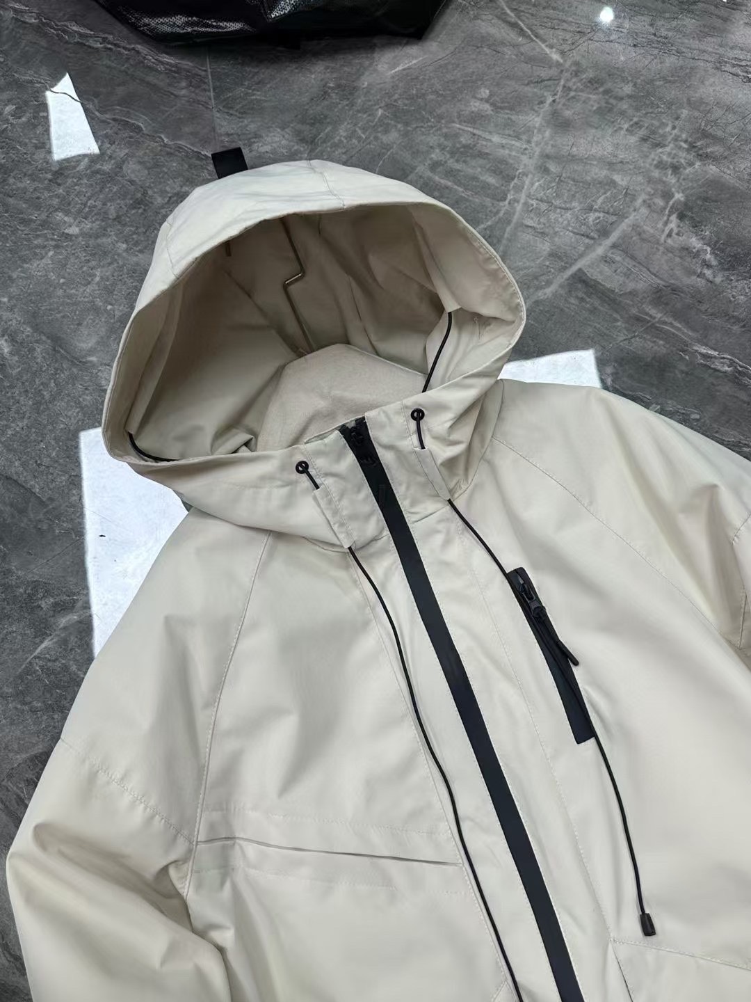 High-End Women’s Outfit with Dust-Proof Sacks: Korean Hat Rover Razor Coat Review - 图片 7