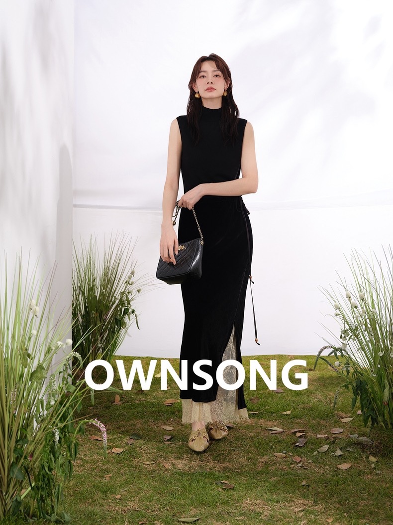 High-Quality Women’s Suit Collaboration with Sandro Featuring Black Velvet Tweezer Dress - 图片 3
