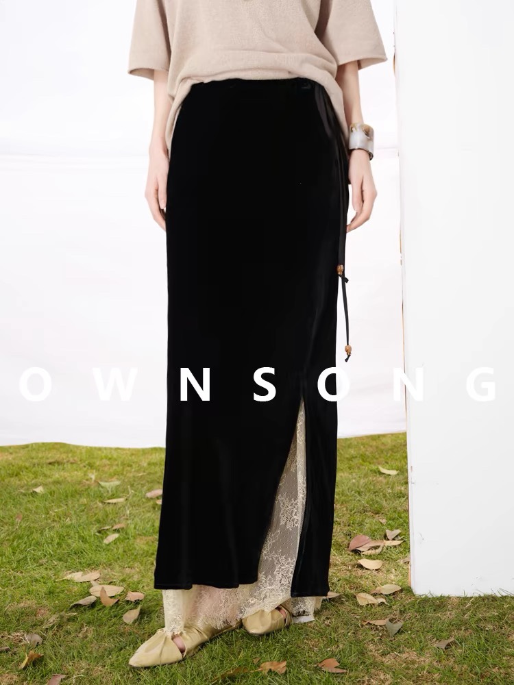 High-Quality Women’s Suit Collaboration with Sandro Featuring Black Velvet Tweezer Dress - 图片 2