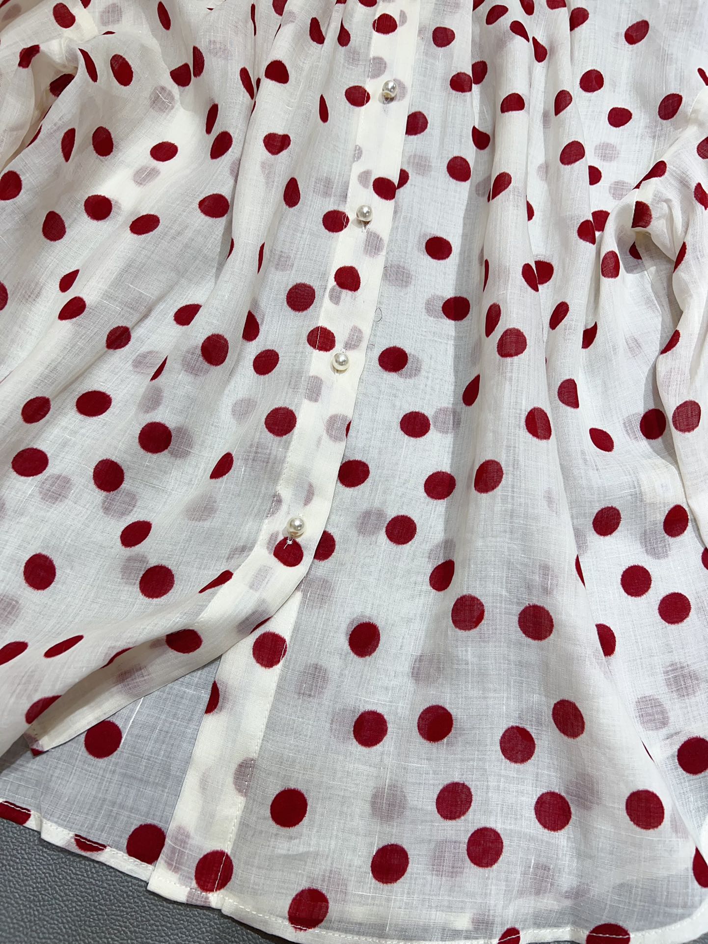 High-Quality Women’s Clothing Exchange Support with Chloe Packaging: French Lantern Cuffprint Silk Shirts in Various Sizes. - 图片 6