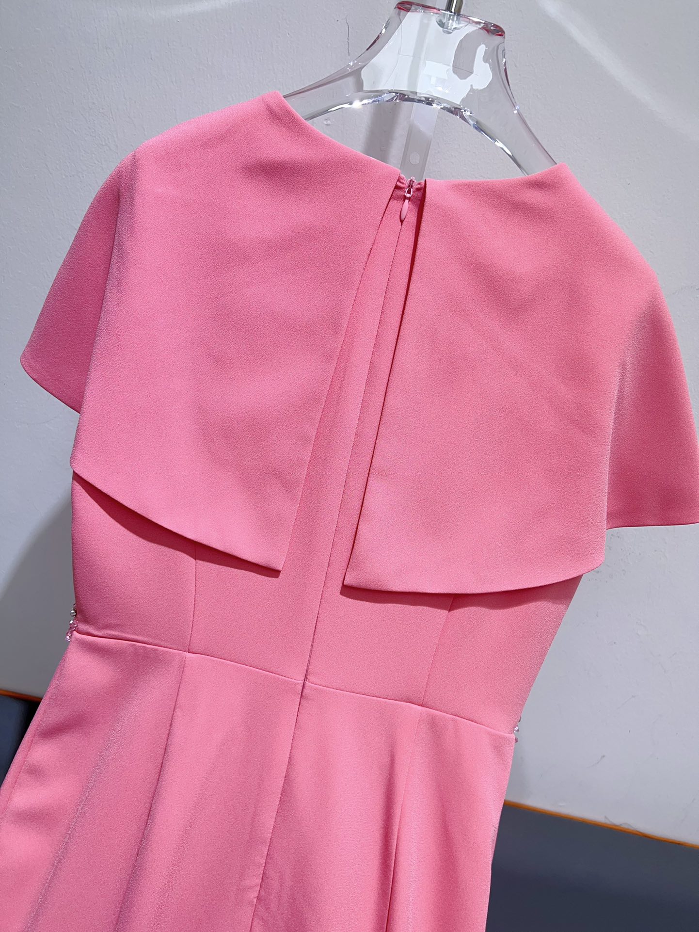 High-Quality Women’s Outfits with Fragrance Pack: New Recommendations and Designs - 图片 7