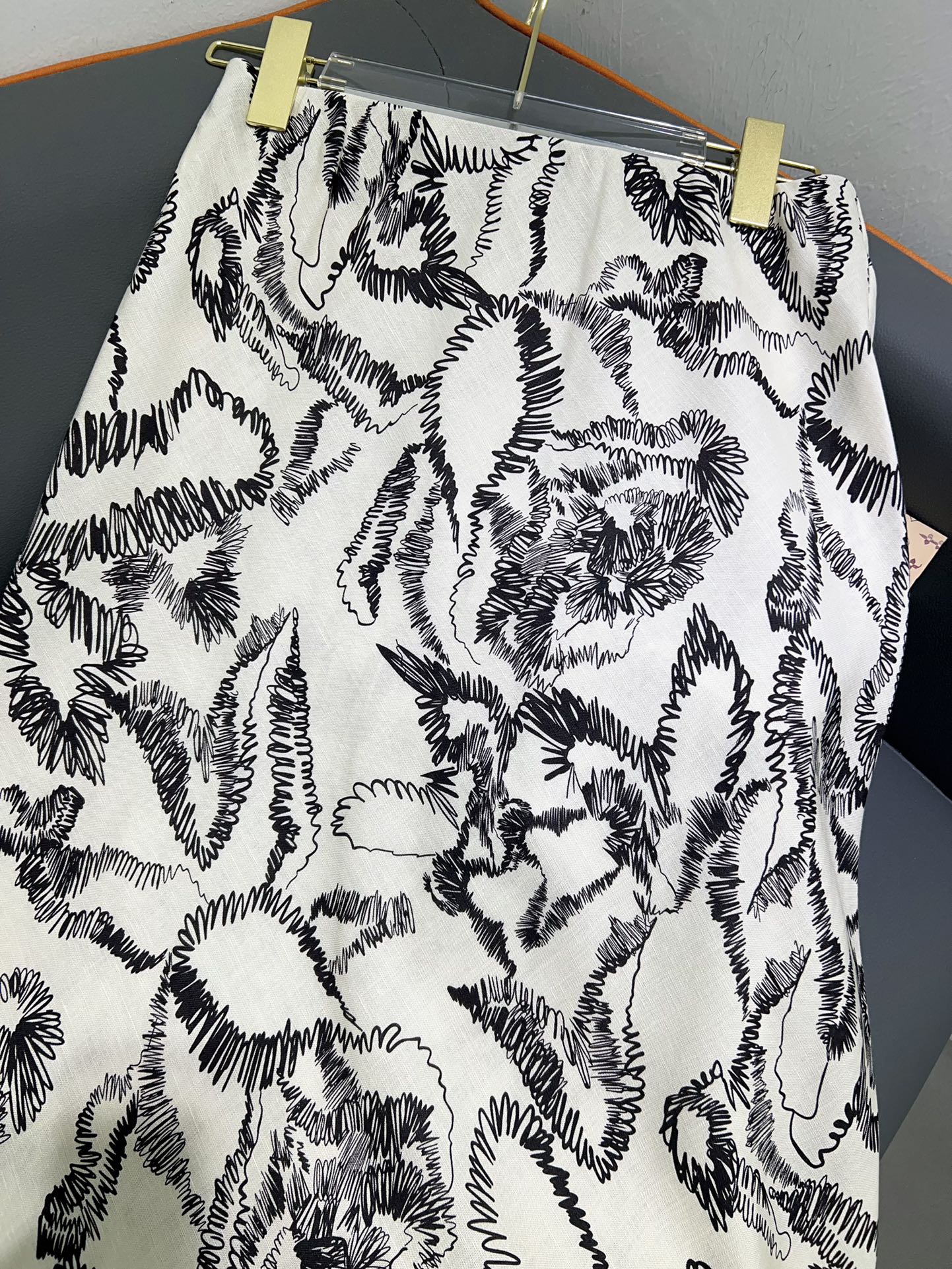 “High-Quality Female Suit with Exchange Support and Max Packaging for Summer 2025” - 图片 5