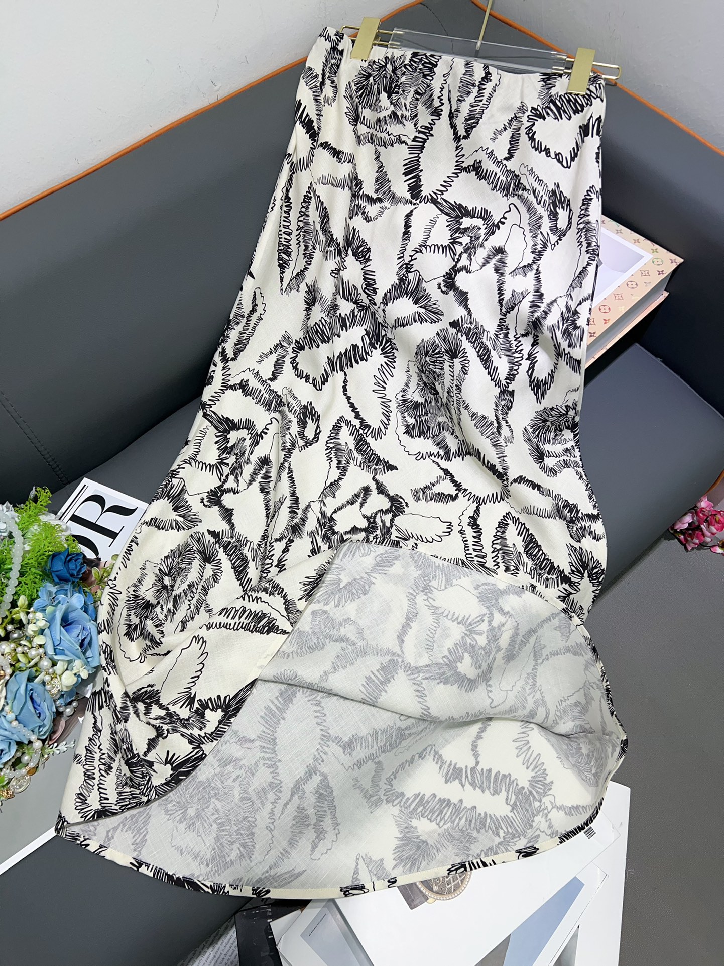 “High-Quality Female Suit with Exchange Support and Max Packaging for Summer 2025” - 图片 4