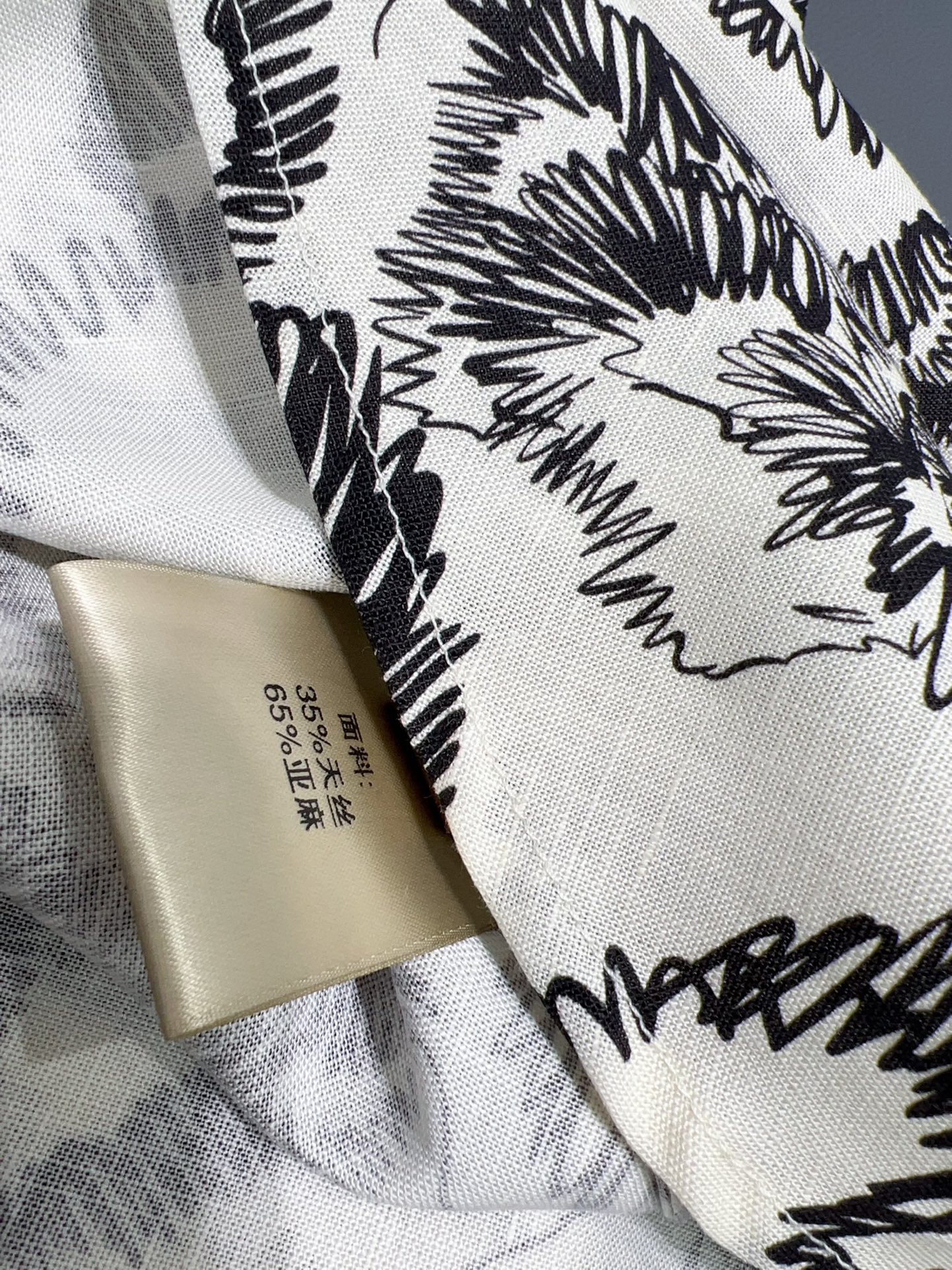 “High-Quality Female Suit with Exchange Support and Max Packaging for Summer 2025” - 图片 8