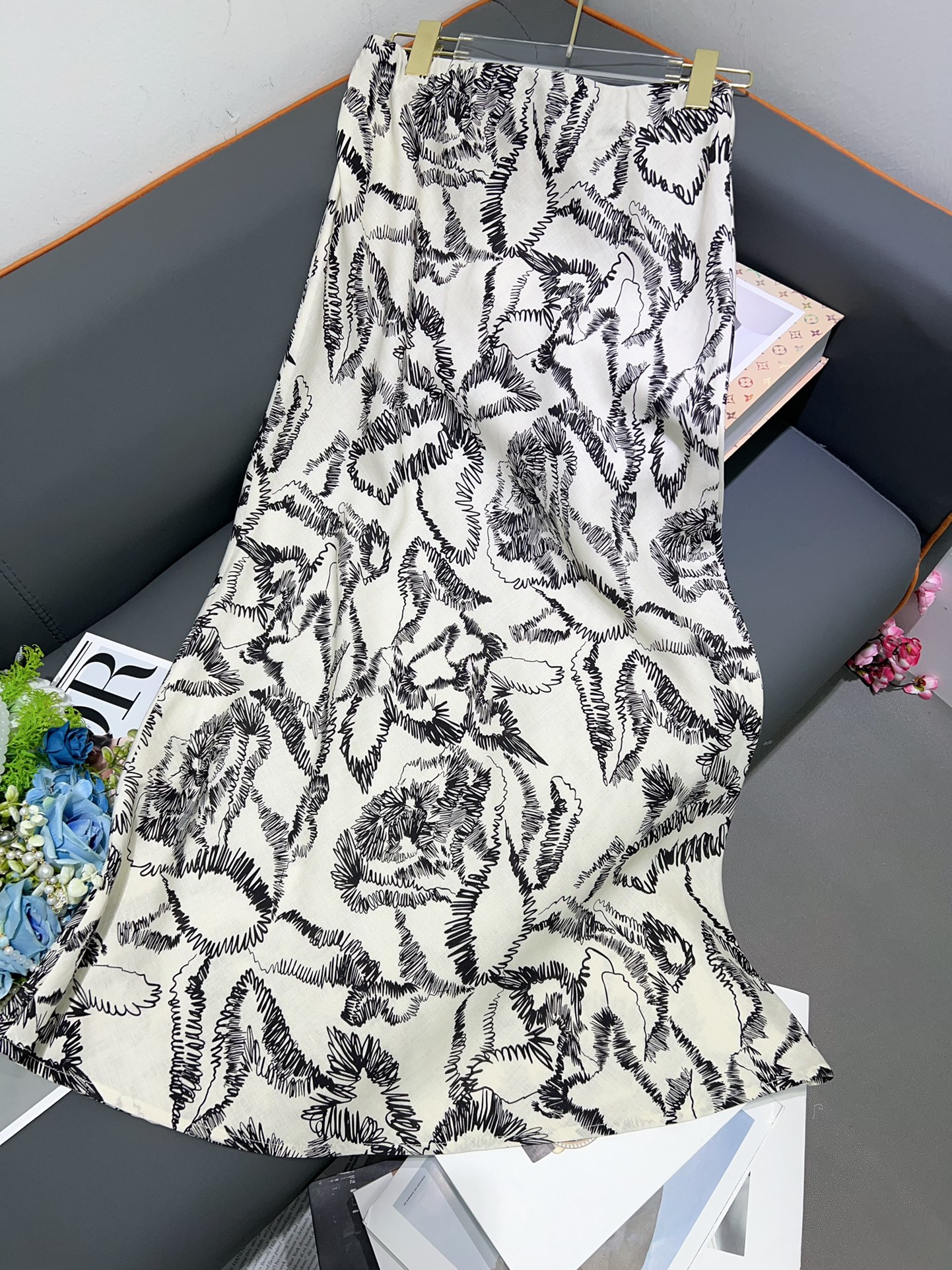 “High-Quality Female Suit with Exchange Support and Max Packaging for Summer 2025” - 图片 3