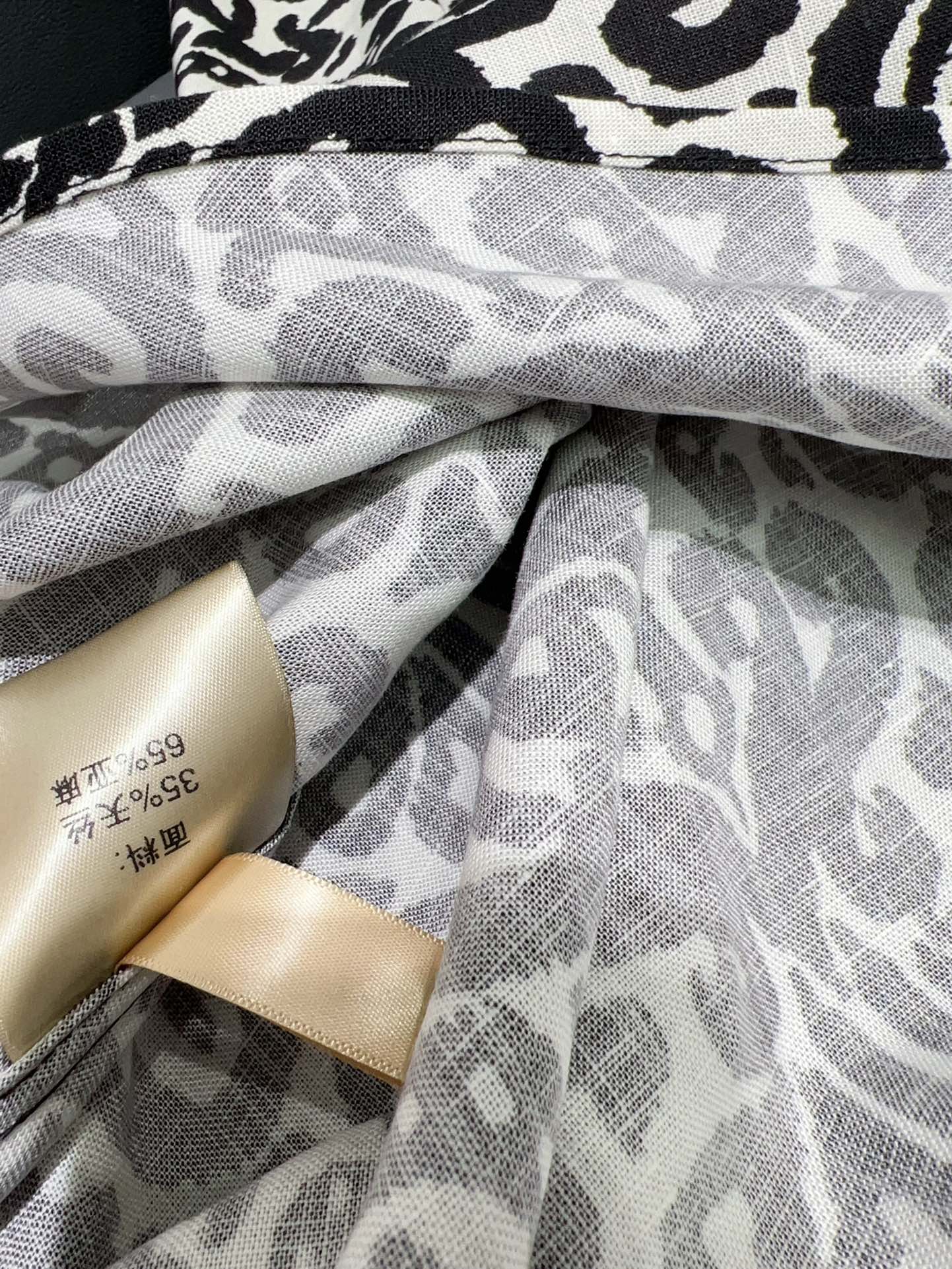High-Quality Female Suit with Exchange Support and Green-Stamped Design for Summer 2025 - 图片 9