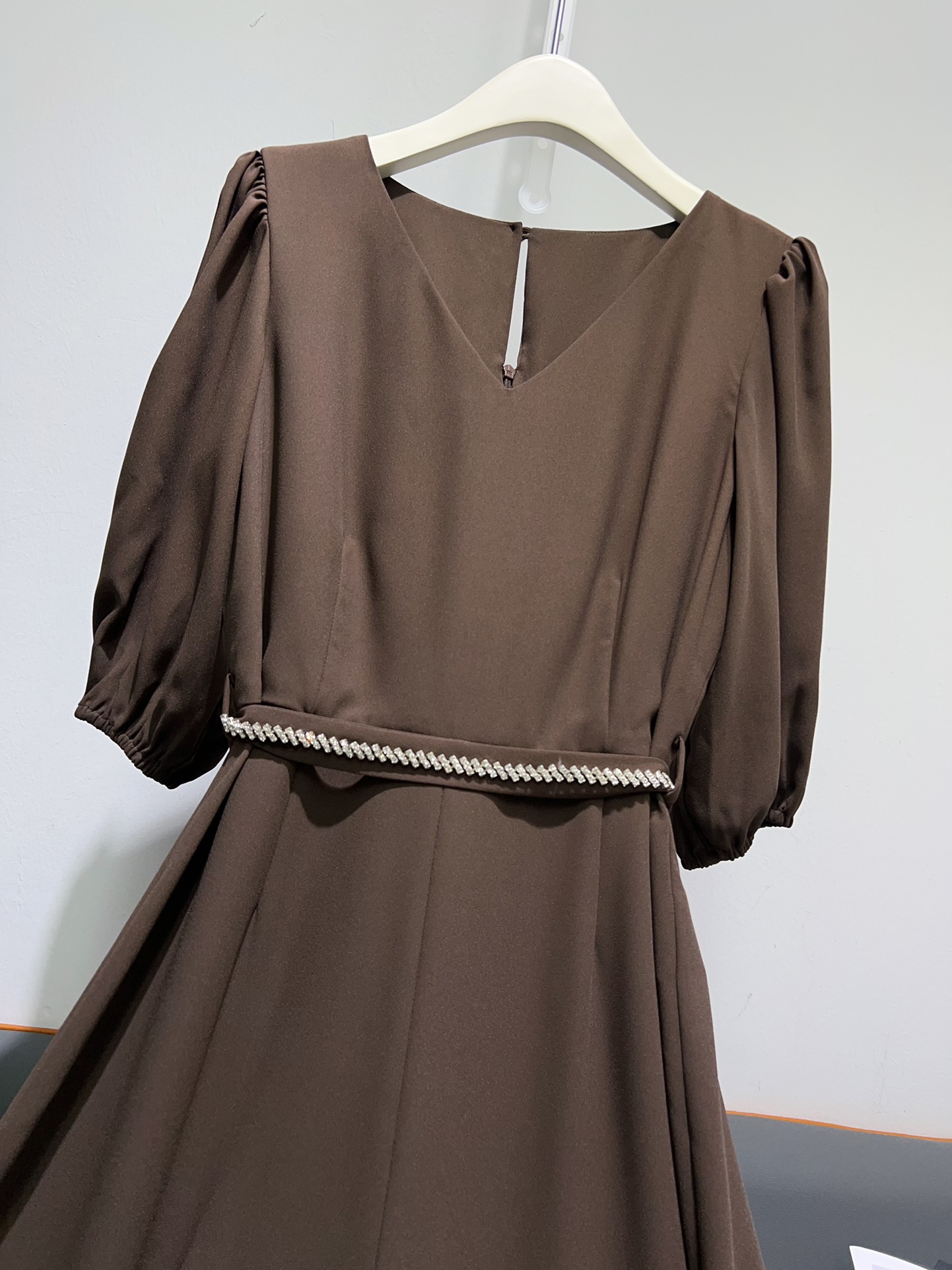 “High-Quality Women’s Outfits with Packaged Fragrance: The New Cosmopolitan Acoustic Fabric” - 图片 4