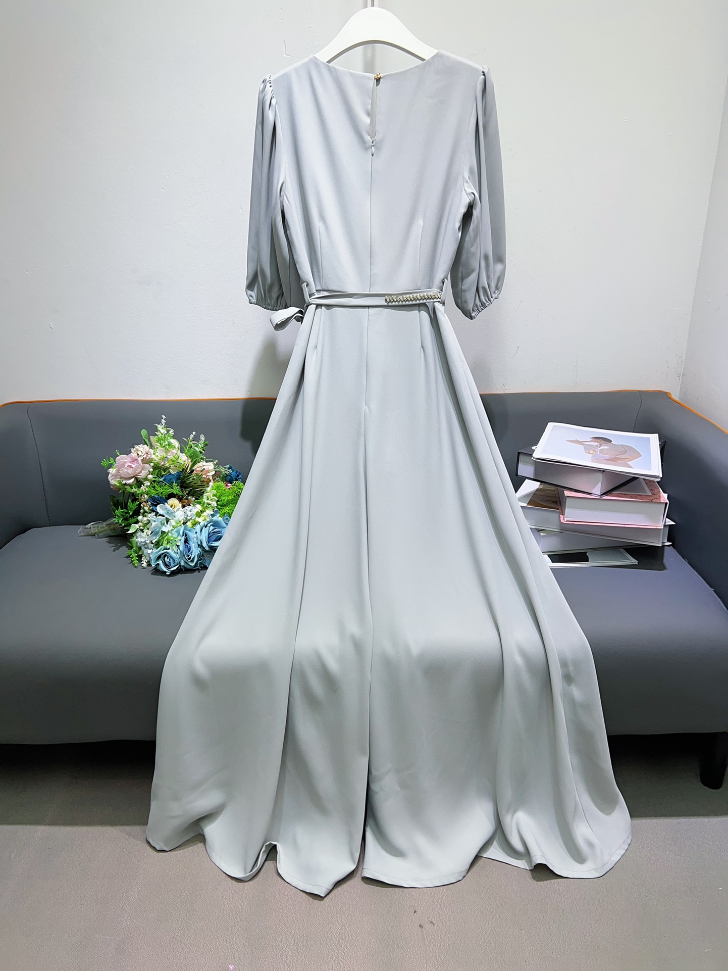 Fashionable Women’s Outfits with Fragrance: Cosmopolitan Acoustic Fabrics for Stylish Transformation - 图片 3
