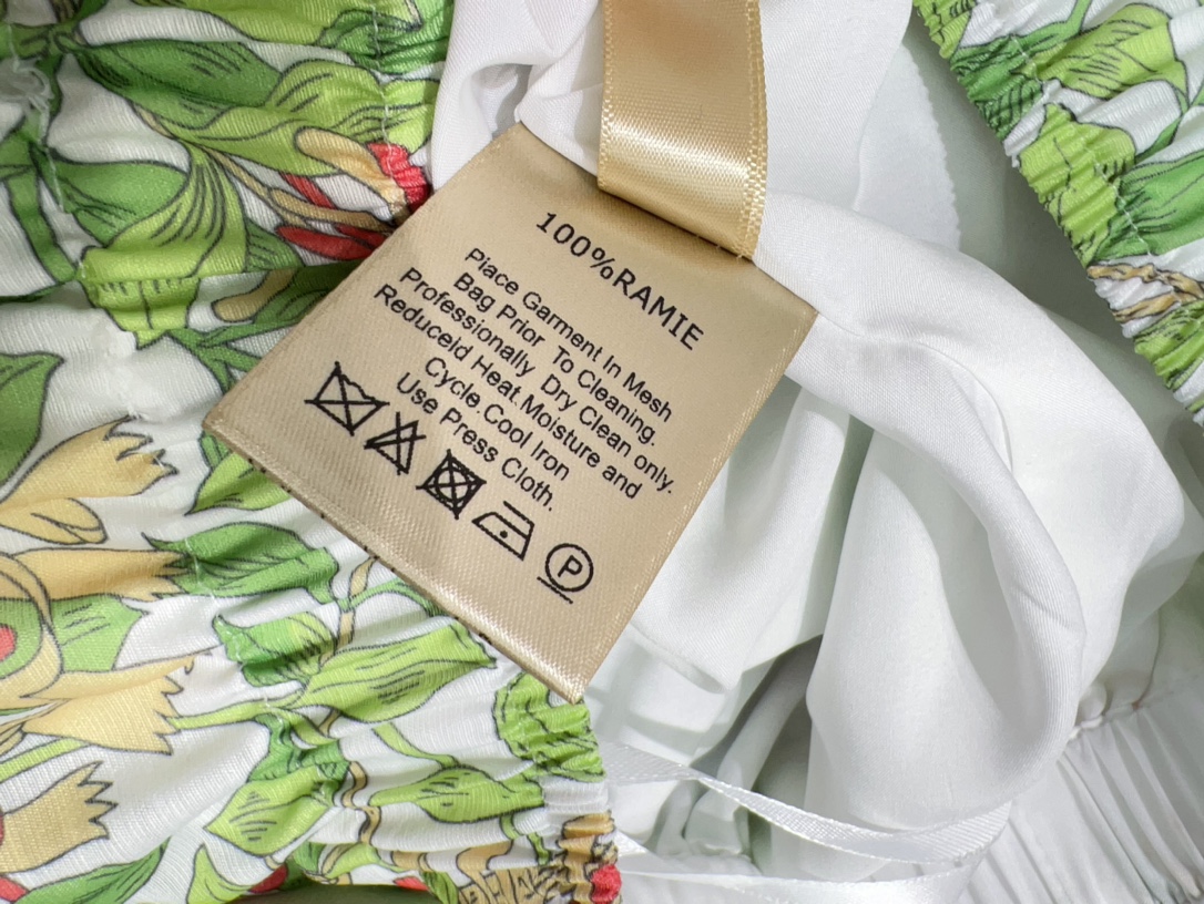 High-Quality Women’s Suit with Support for Exchange, Packaged in Max Size - 图片 9