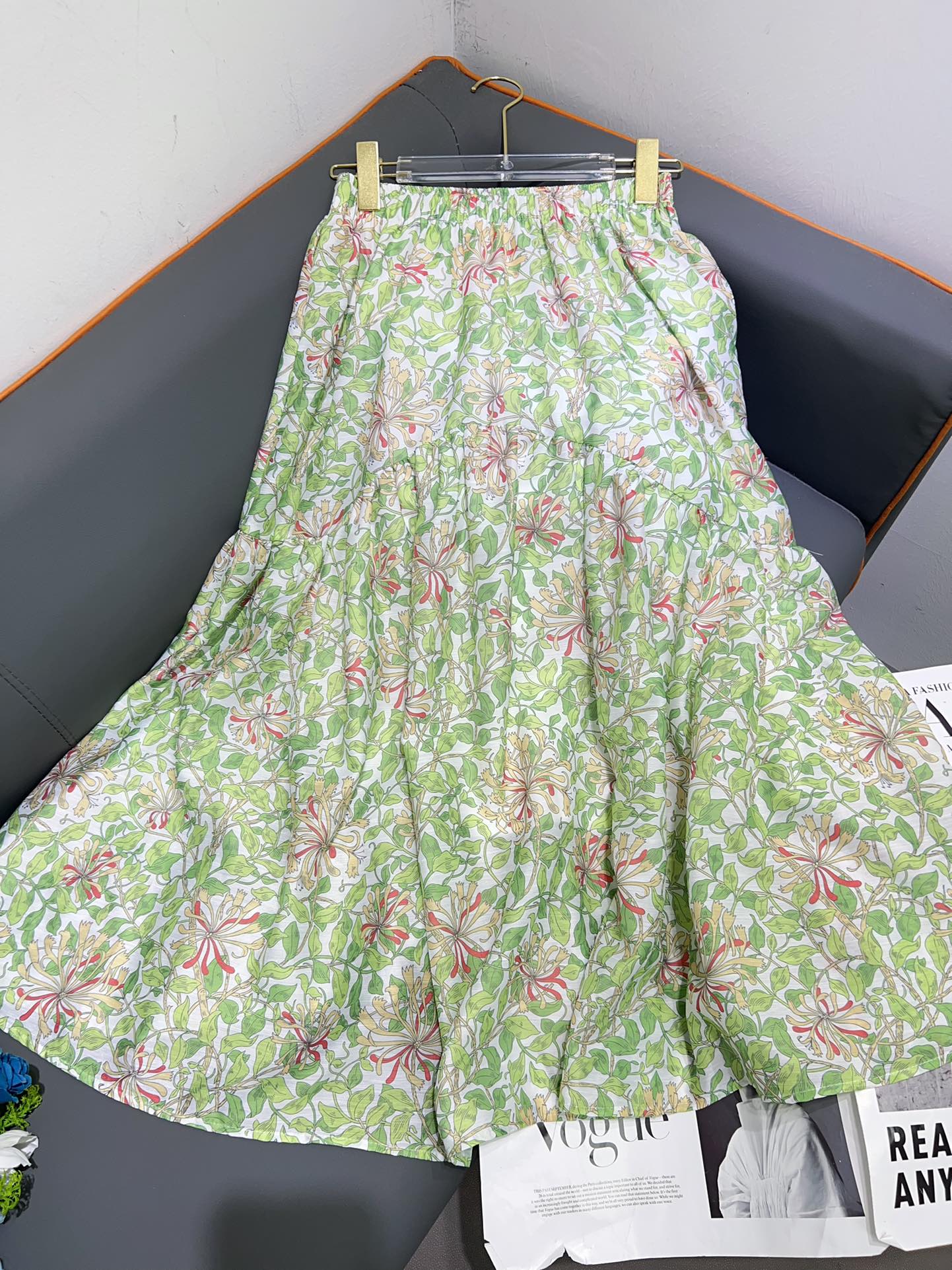 High-Quality Women’s Suit with Support for Exchange, Packaged in Max Size - 图片 4