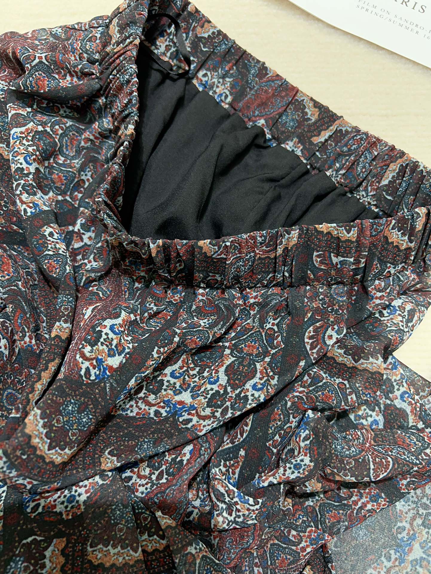 High-Quality Women’s Suit with YSL, European Semi-Tied Fashion Dress 2025. - 图片 8
