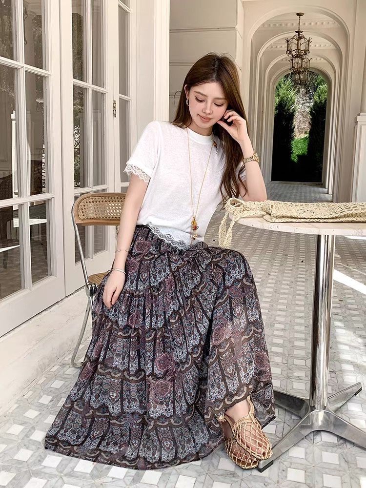High-Quality Women’s Suit with YSL, European Semi-Tied Fashion Dress 2025. - 图片 3