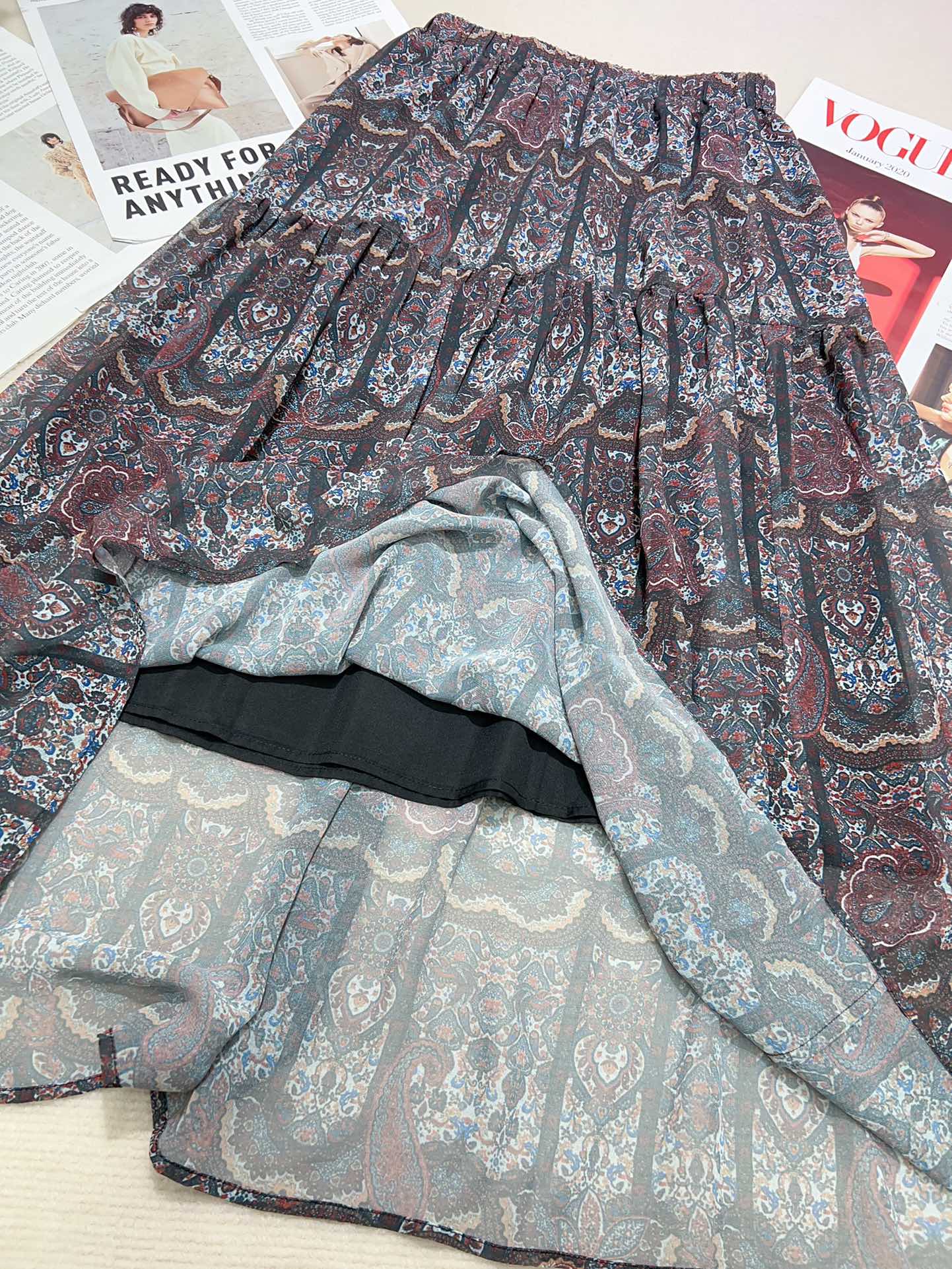 High-Quality Women’s Suit with YSL, European Semi-Tied Fashion Dress 2025. - 图片 6
