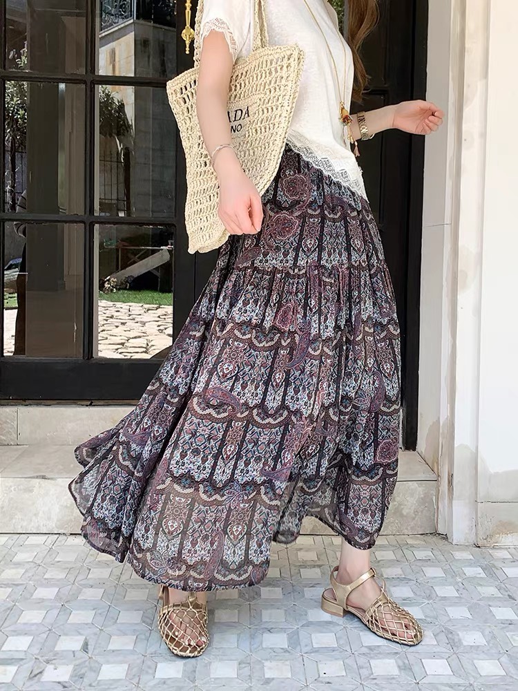 High-Quality Women’s Suit with YSL, European Semi-Tied Fashion Dress 2025. - 图片 1