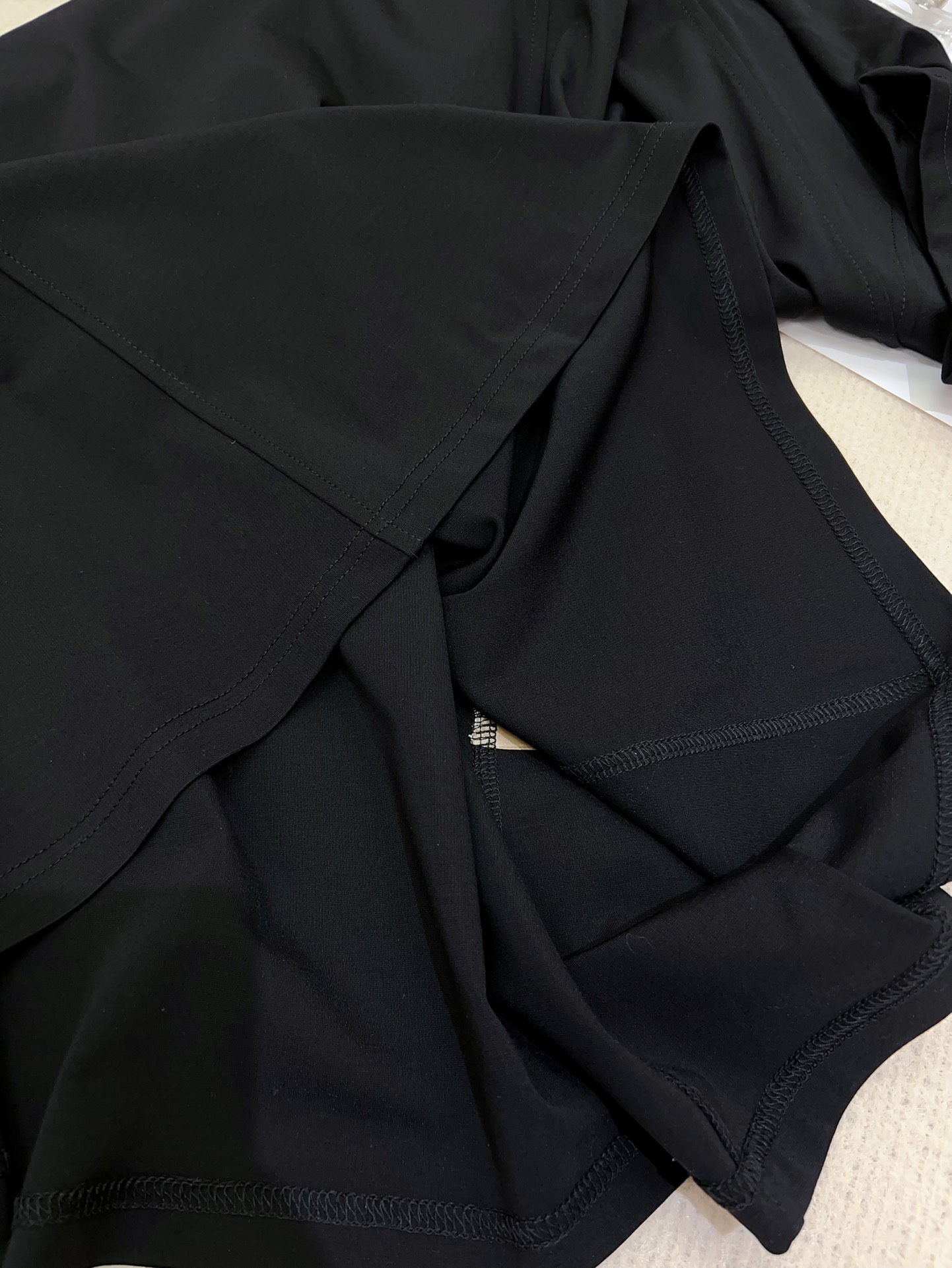 High-Quality Women’s Dress Support with Packaged Miu in Paris Fashion Market - 图片 7