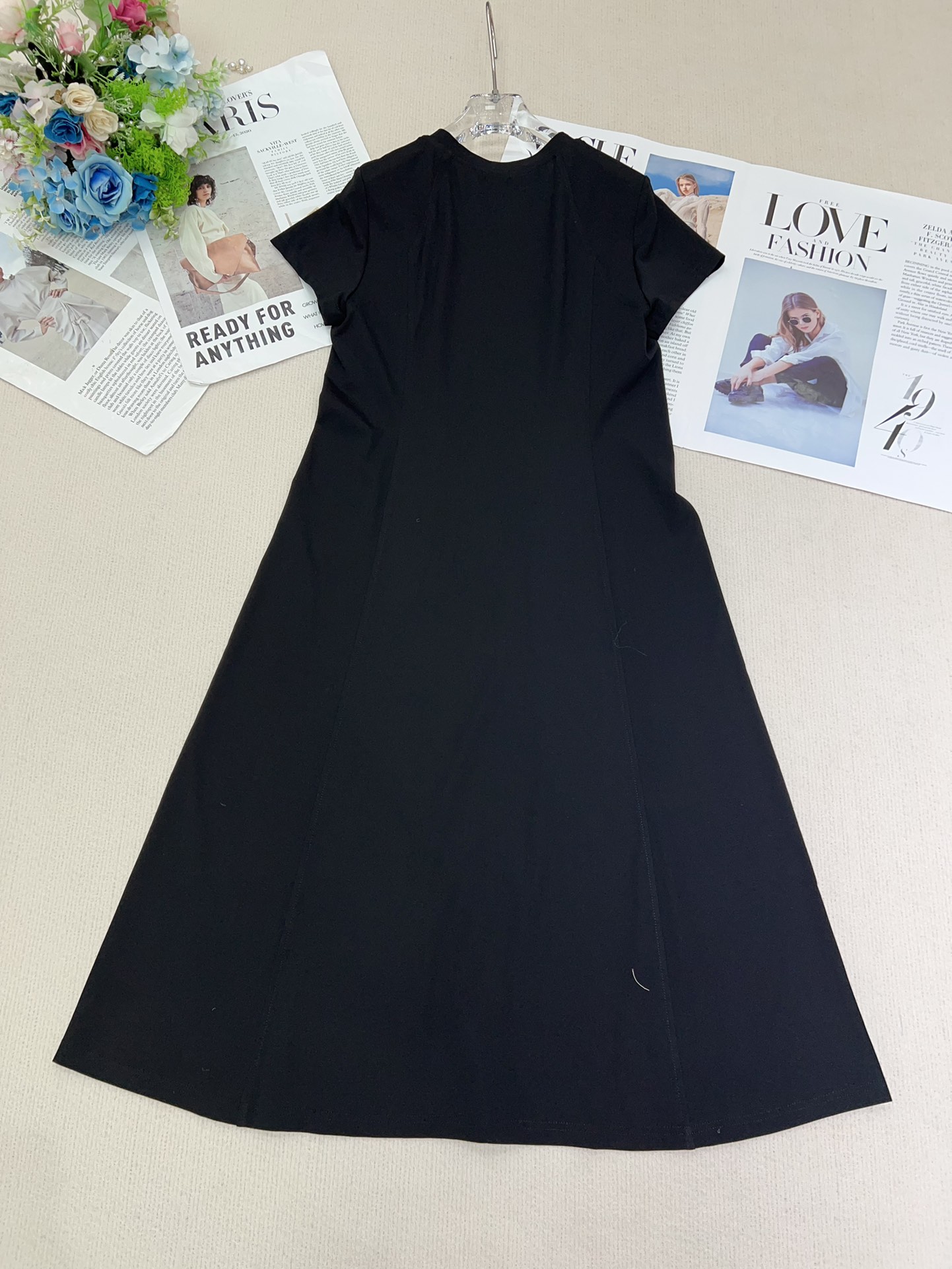 High-Quality Women’s Dress Support with Packaged Miu in Paris Fashion Market - 图片 9