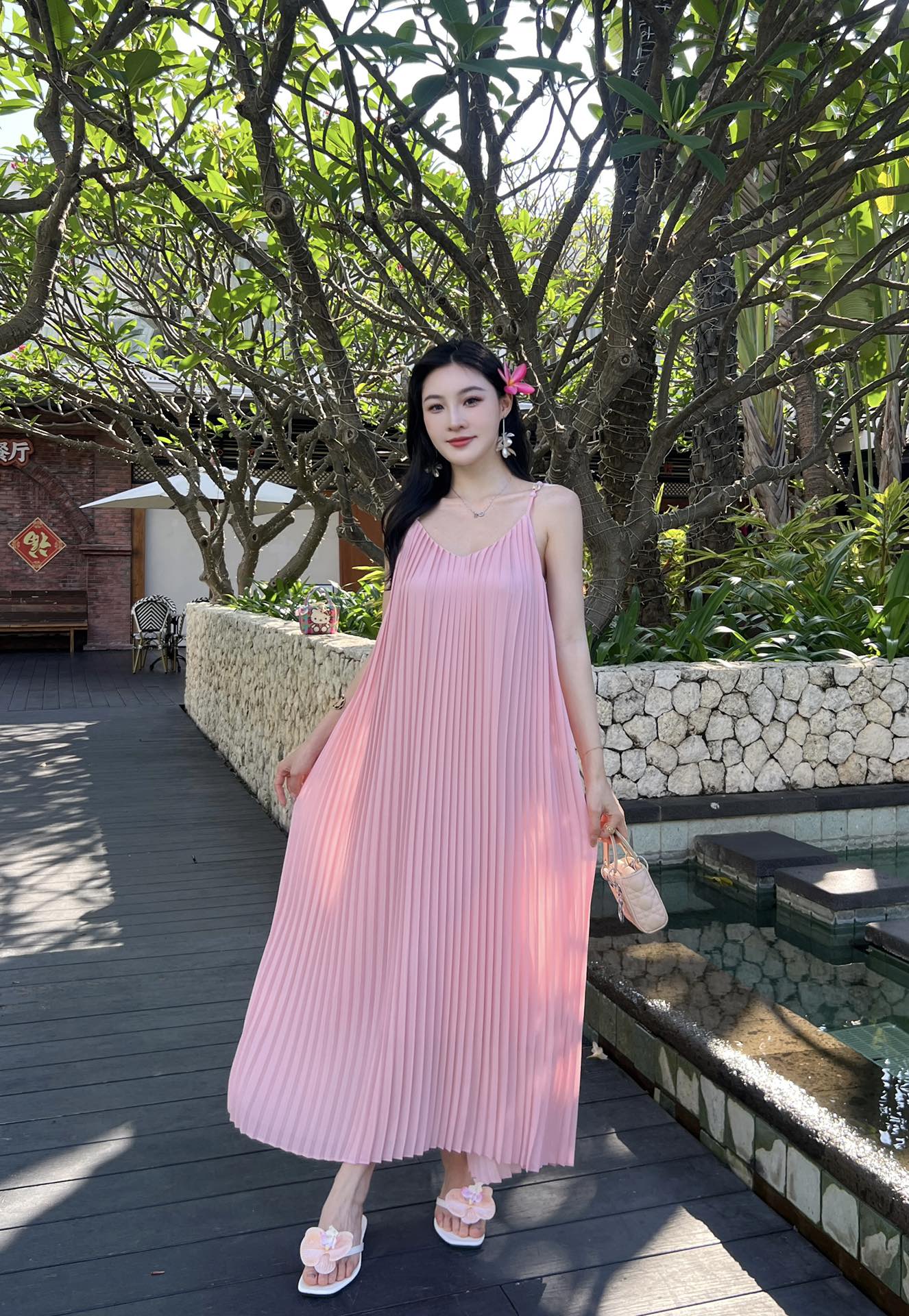 High-Quality Women’s Dress Support for Exchange, Packed in Three Sizes.