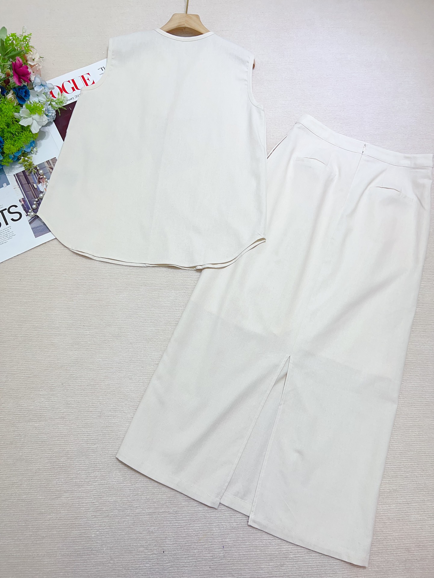 High-Quality Women’s Suits with French Rain-Deep-Row-Sensitized Fabric Available in Various Sizes - 图片 9