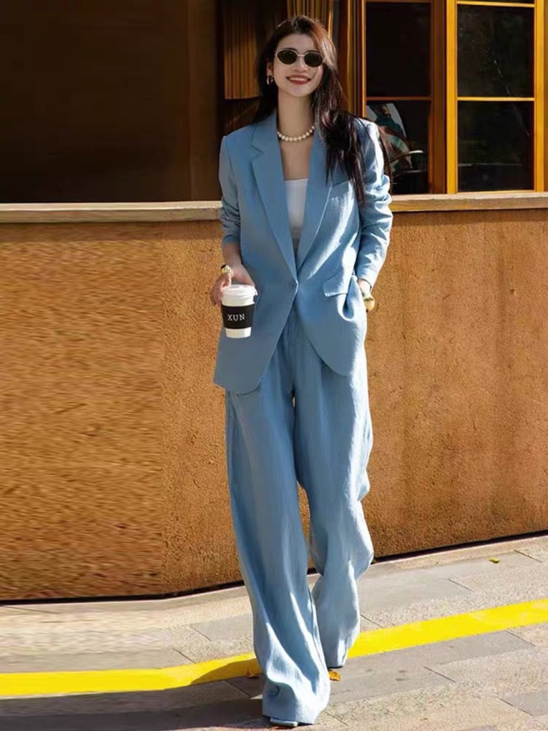 “High-End Women’s Suit Set: Quality Fabric, Stylish Design, Various Sizes Available” - 图片 3
