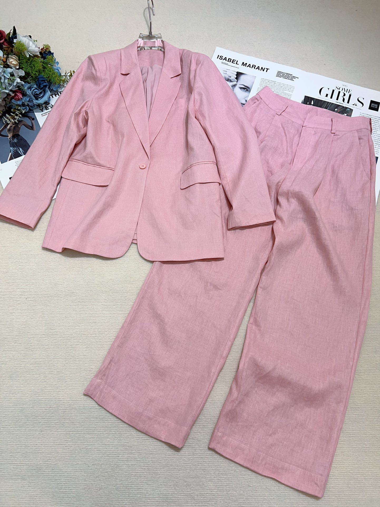 “High-End Women’s Suit Set: Quality Fabric, Stylish Design, Various Sizes Available” - 图片 4